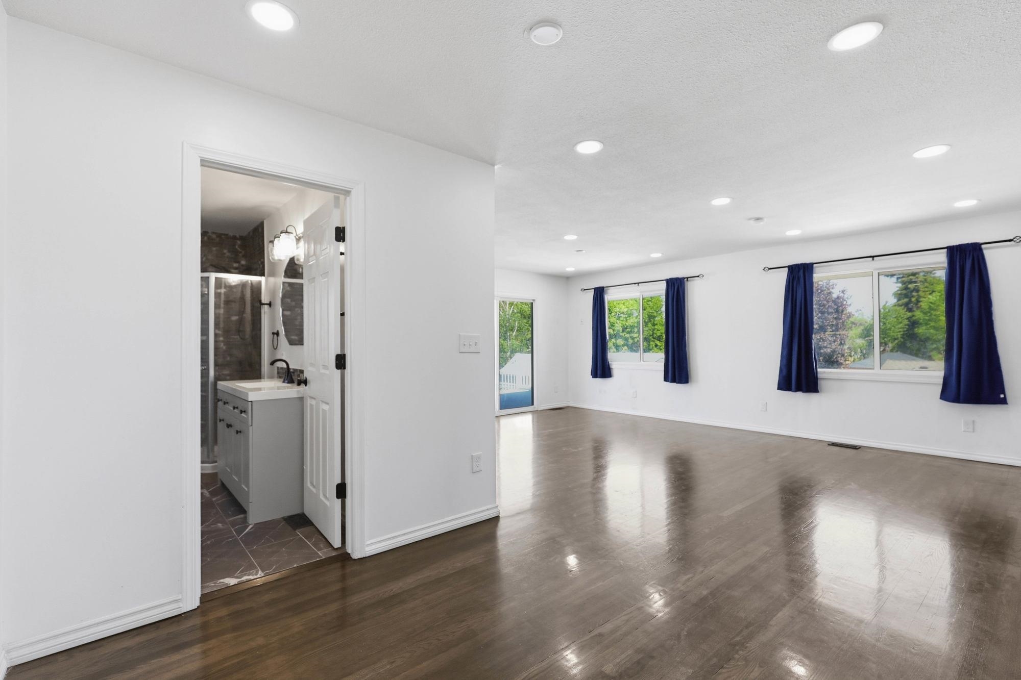 11 N Barker Rd - Photo 37