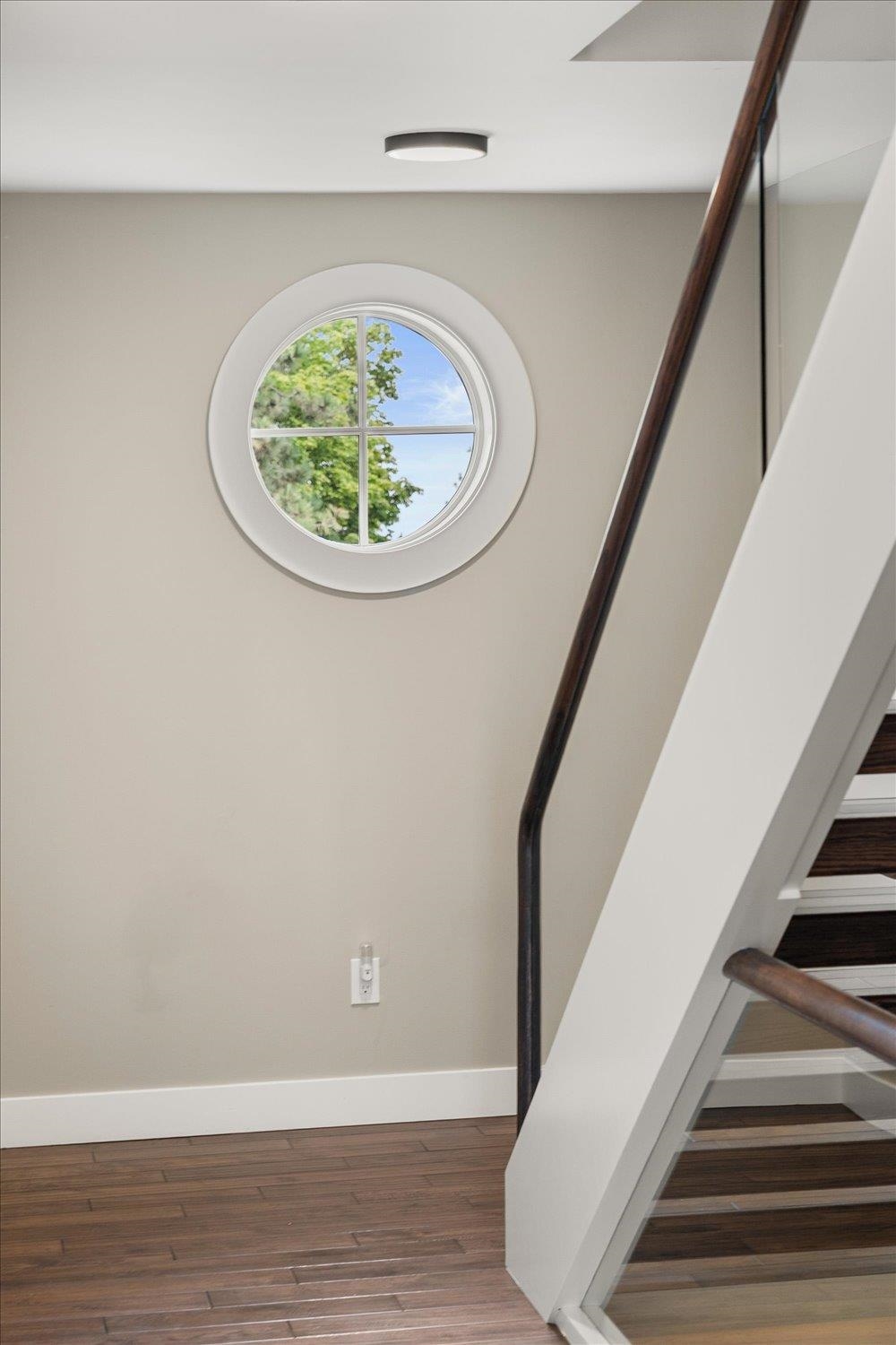310 E 10th Ave - Photo 11
