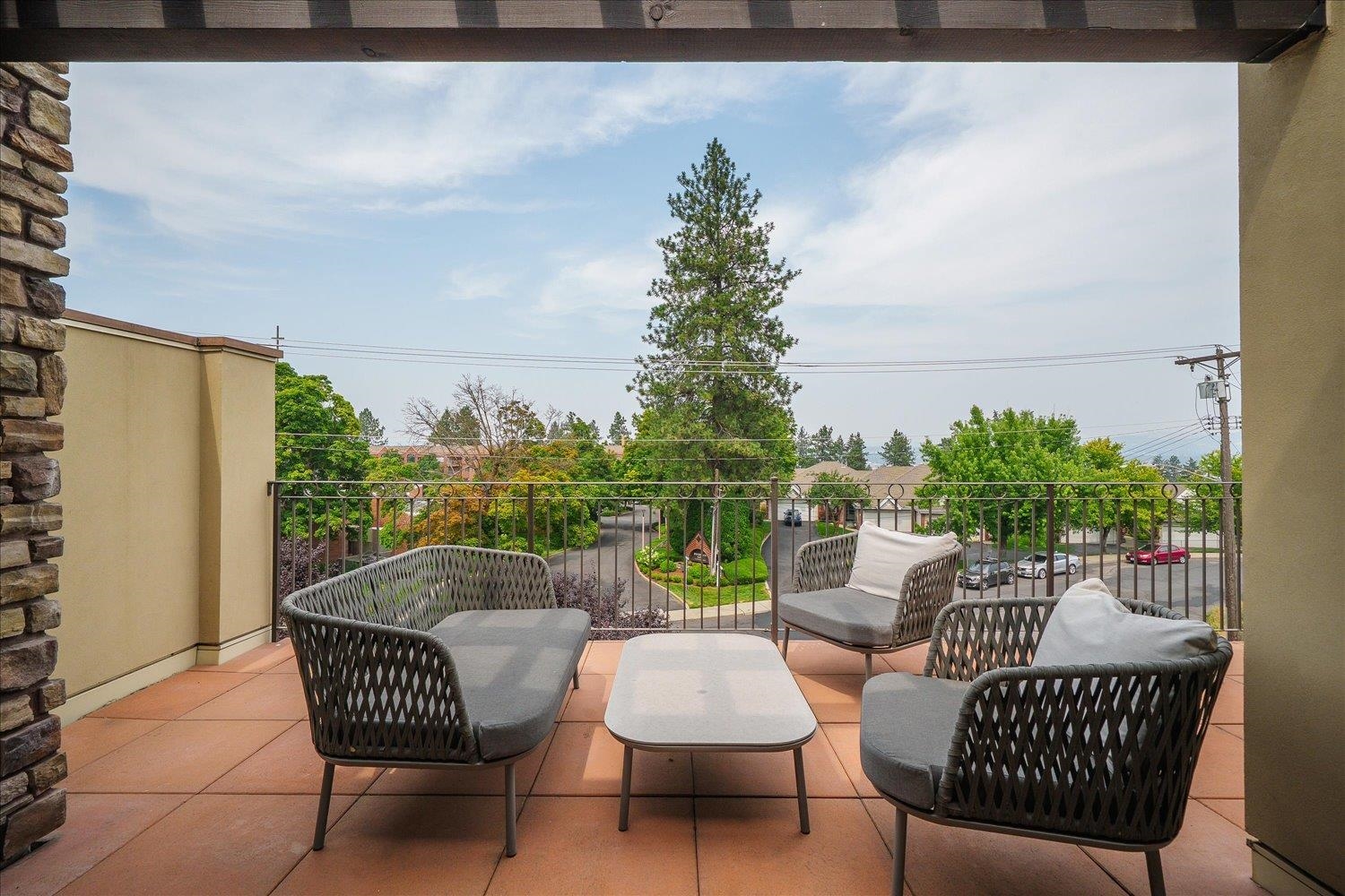 310 E 10th Ave - Photo 15