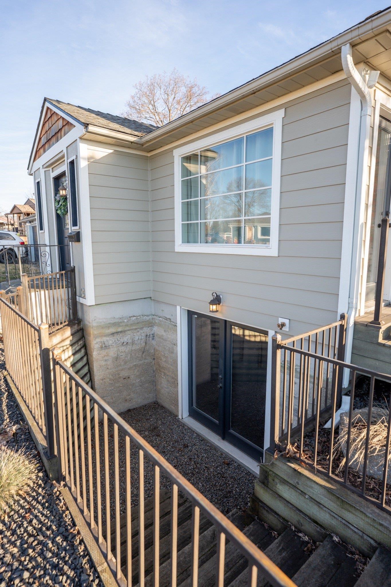 2117 W Knox Ct - Photo 6