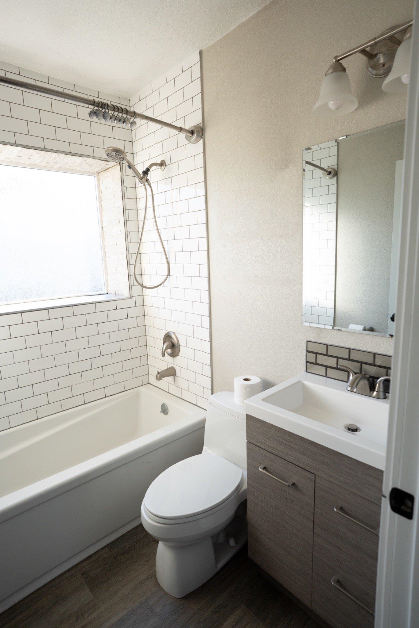 2117 W Knox Ct - Photo 9