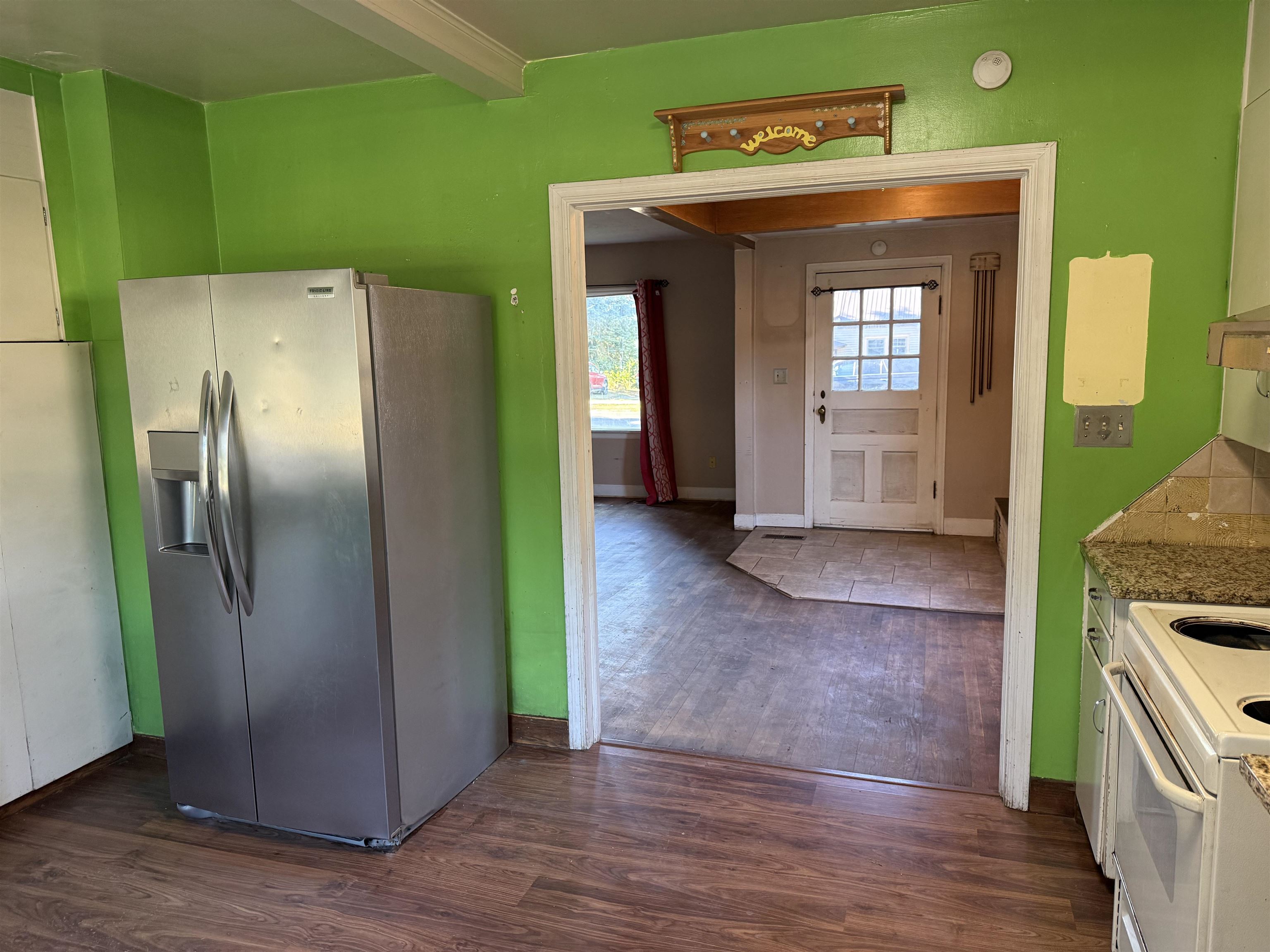 836 W 5th St - Photo 5