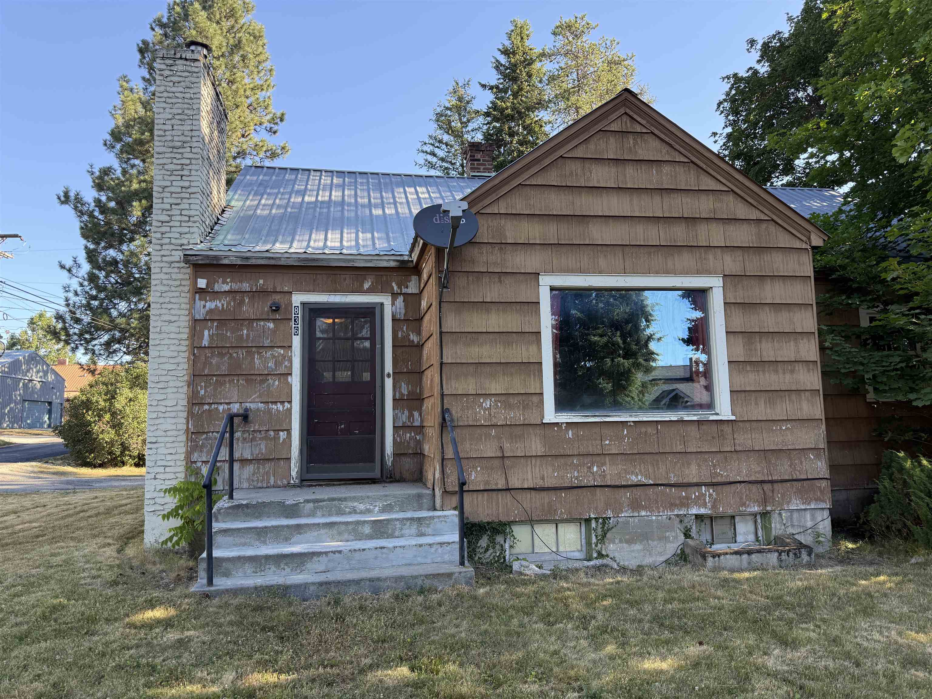 836 W 5th St - Photo 22