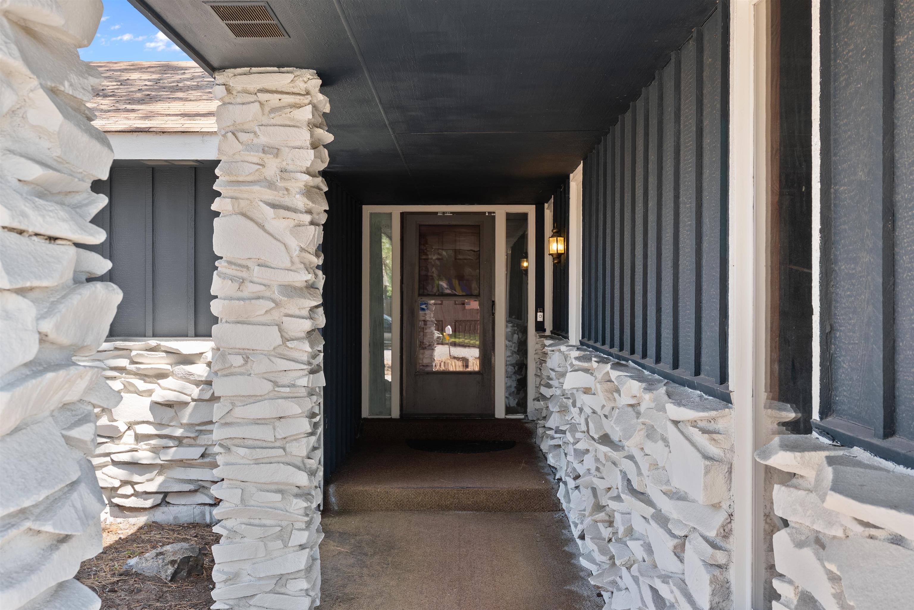 6806 W Johannsen Ave - Photo 2