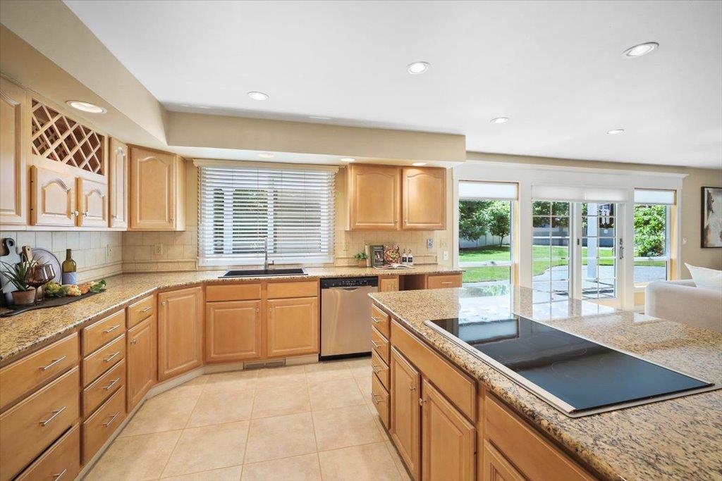 1728 E Rockwood Blvd - Photo 18