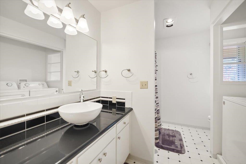 1728 E Rockwood Blvd - Photo 36