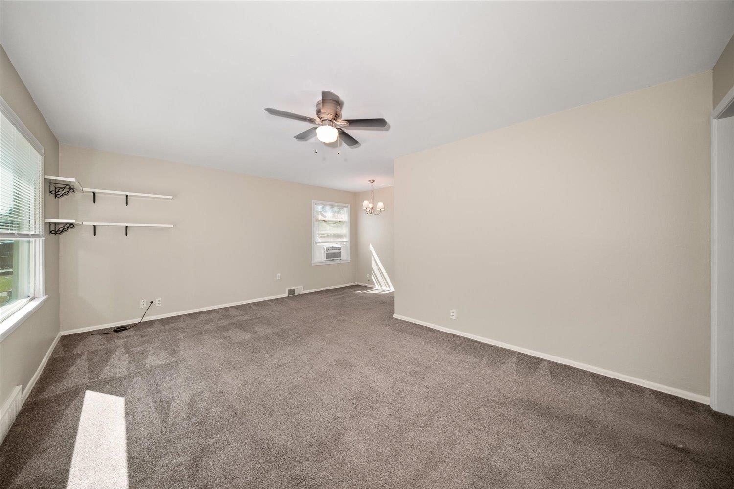 1317 E 33rd Ave - Photo 4