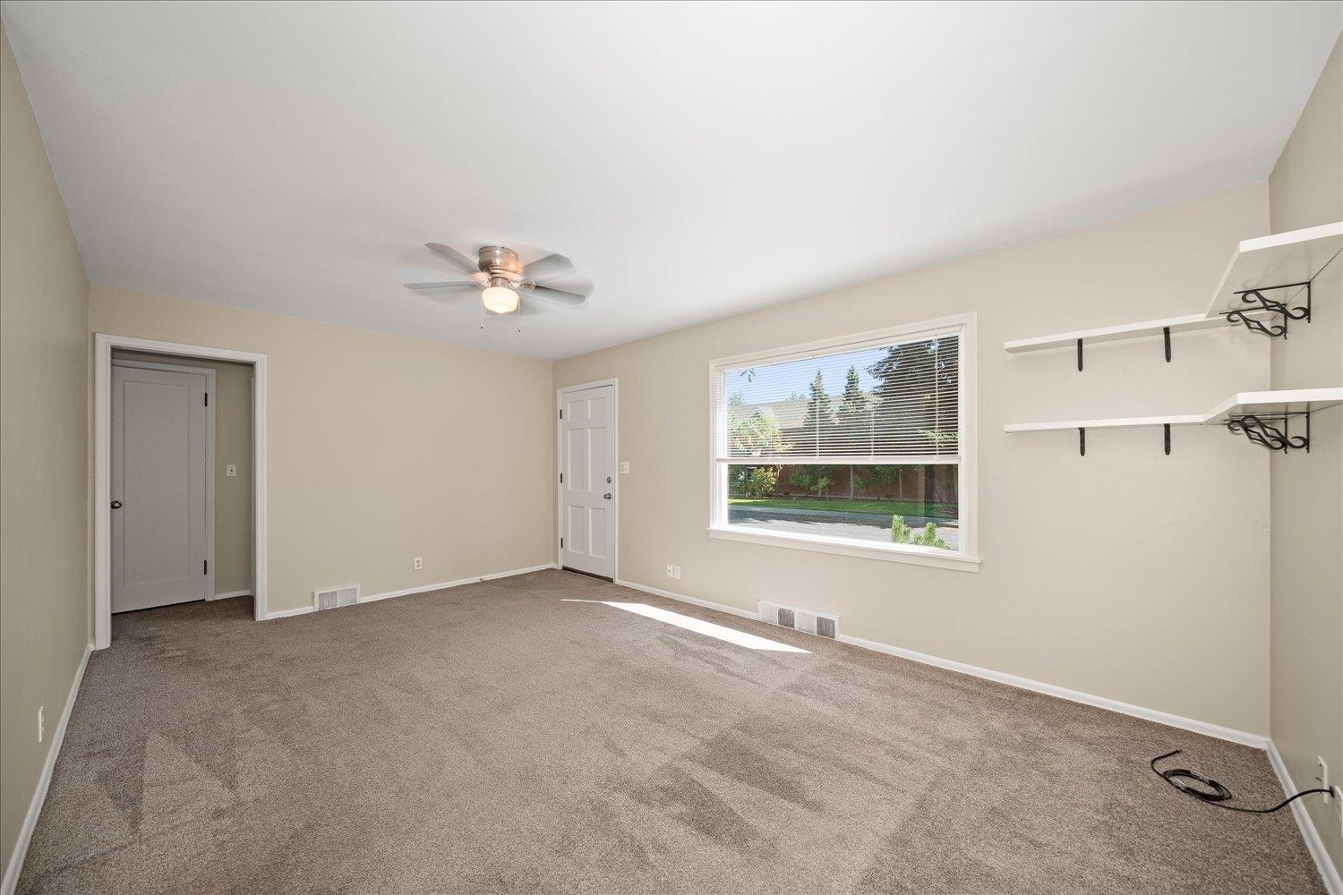 1317 E 33rd Ave - Photo 6