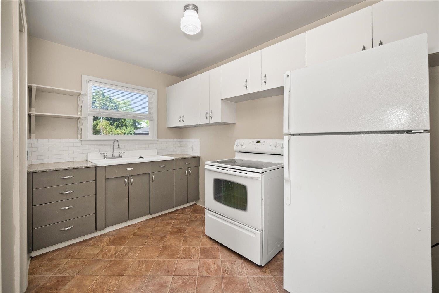 1317 E 33rd Ave - Photo 8
