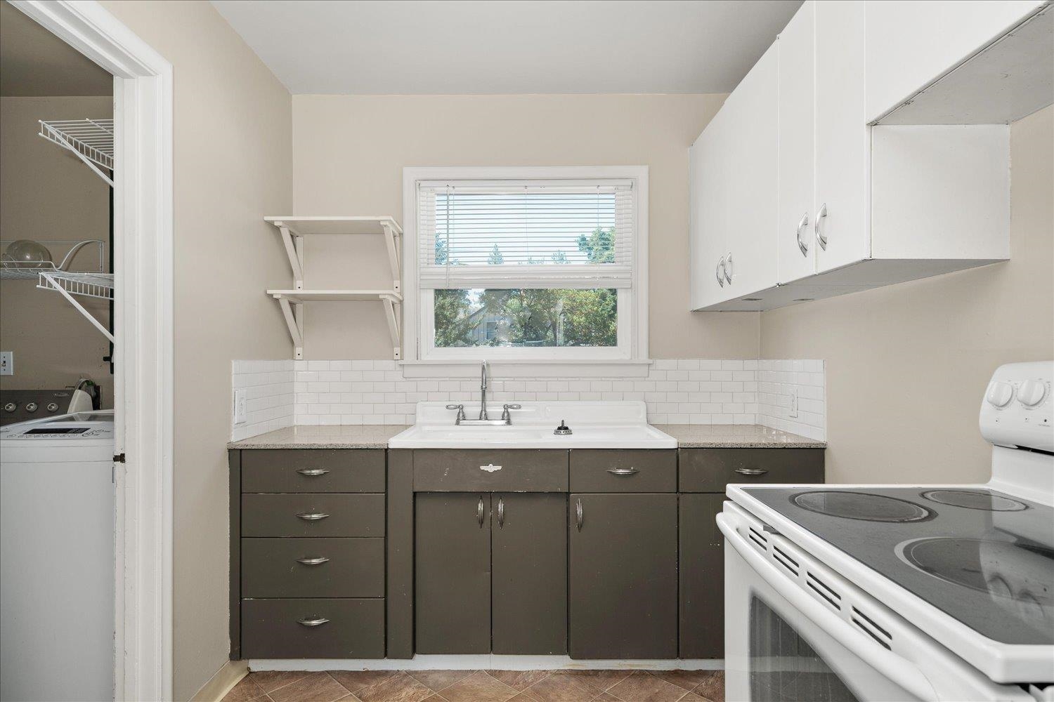 1317 E 33rd Ave - Photo 9