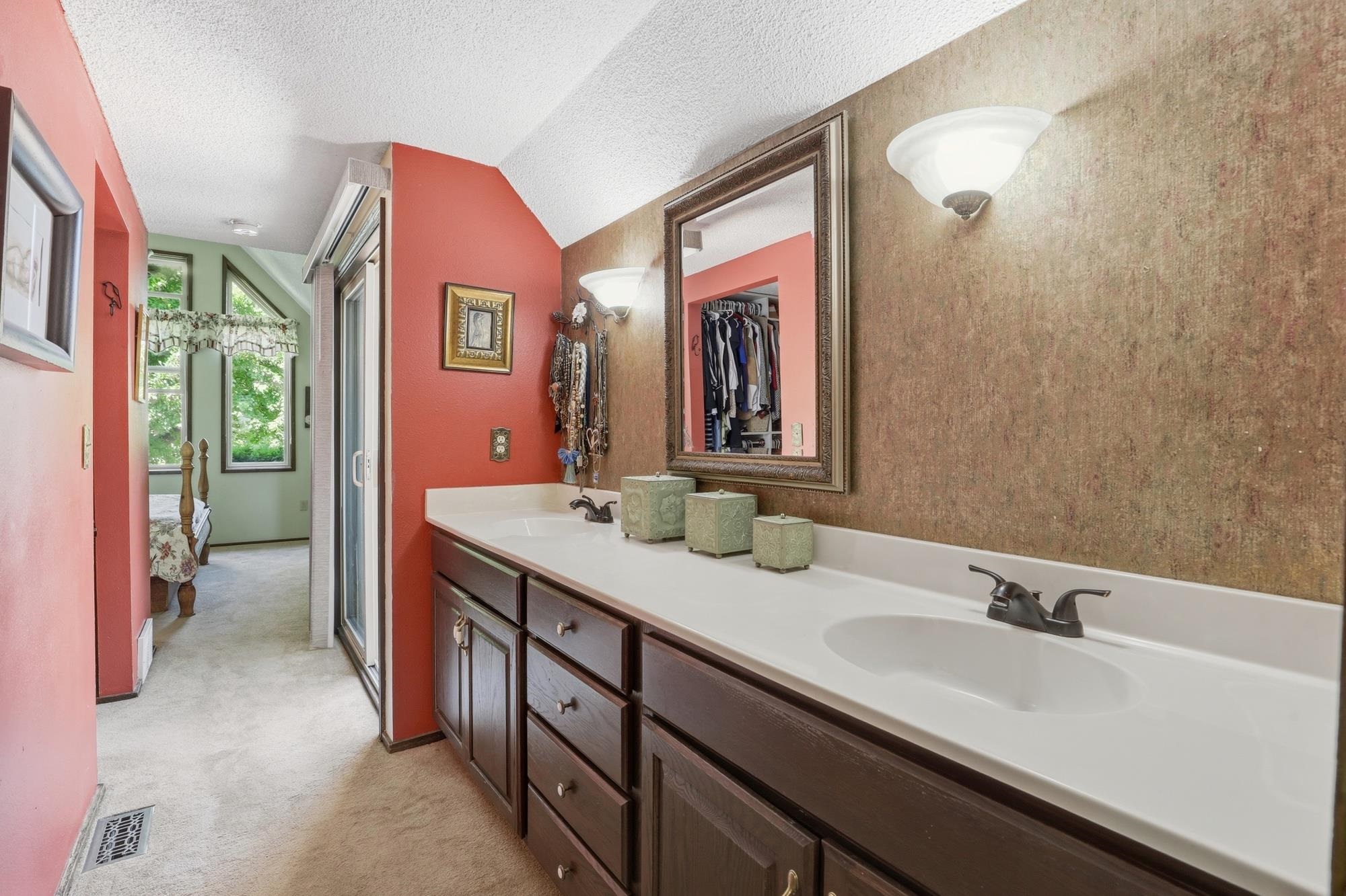 2405 S Timberlane Dr - Photo 32