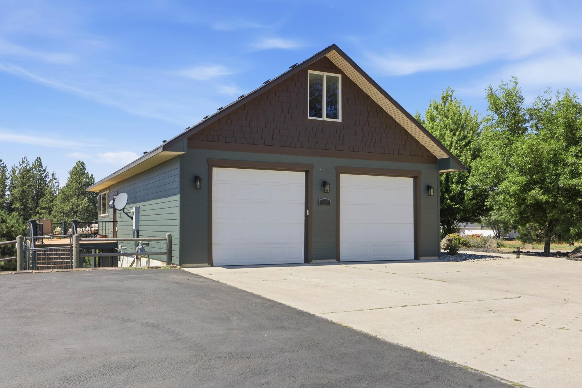 7910 S Jackson Rd - Photo 33