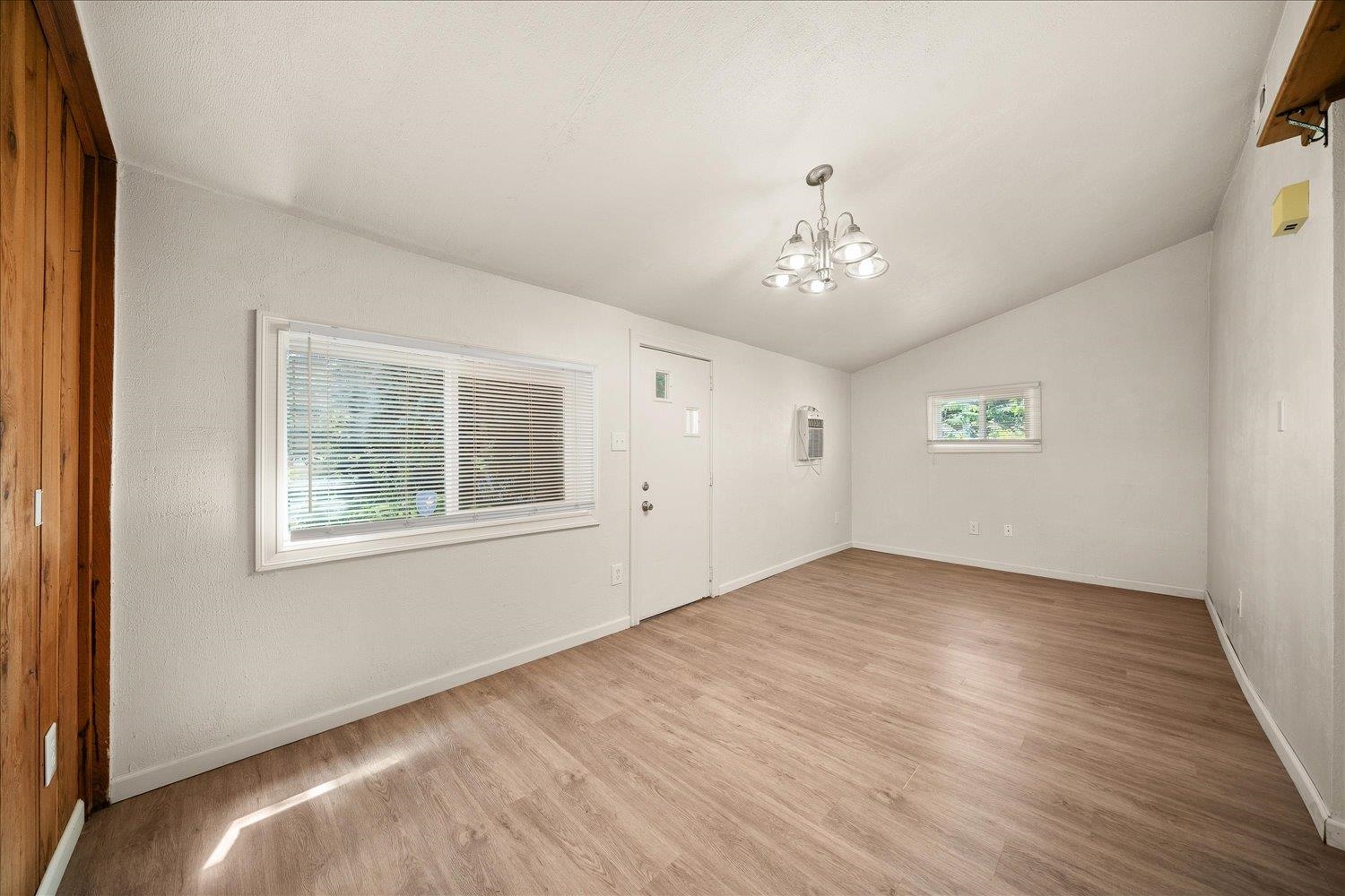 3124 W Walton Ave - Photo 4