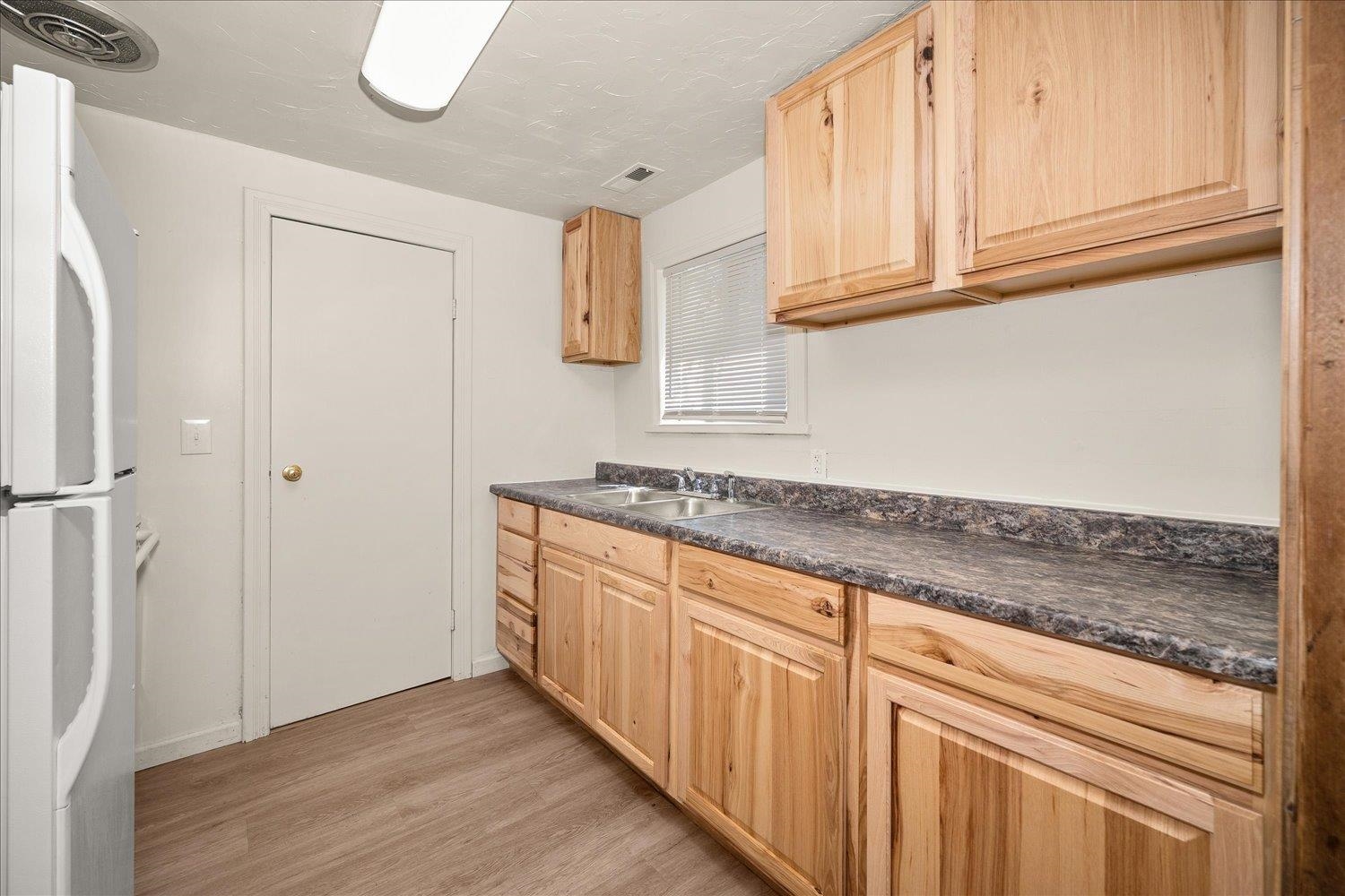 3124 W Walton Ave - Photo 6