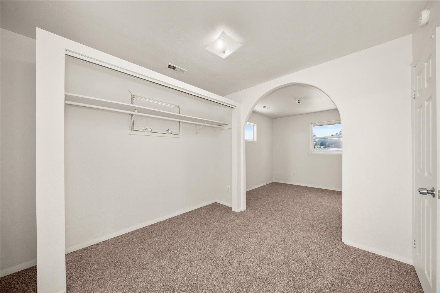 221 S Tshirley Rd - Photo 12