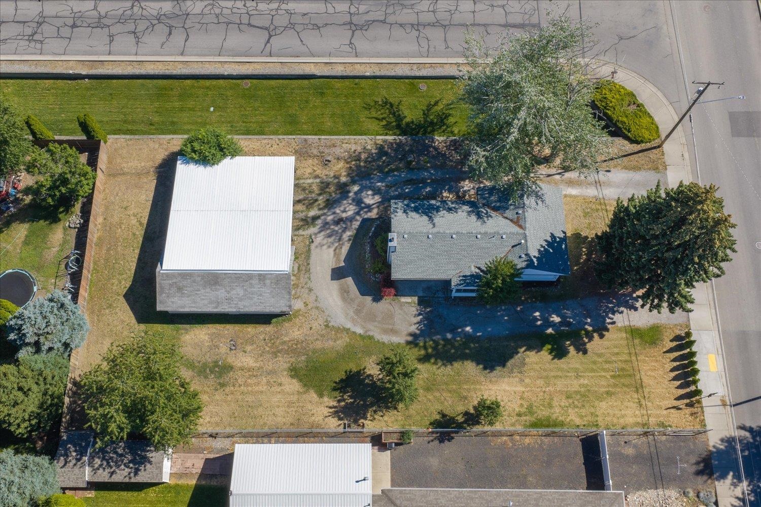 221 S Tshirley Rd - Photo 23
