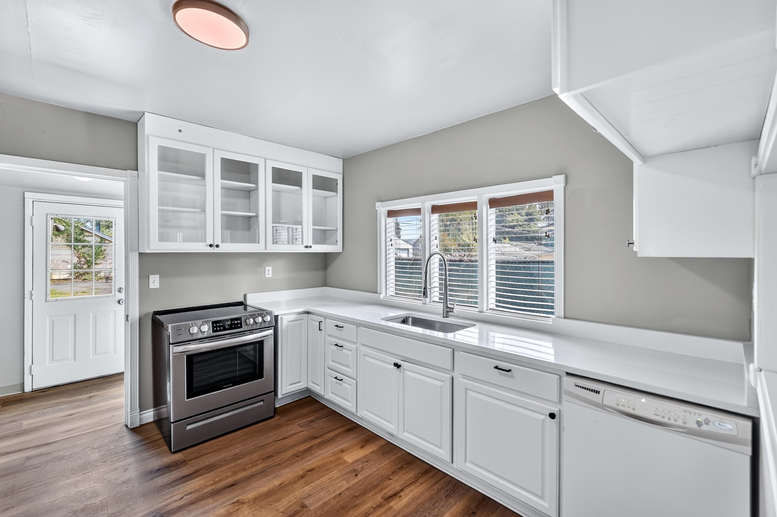 829 Crown Ave - Photo 17