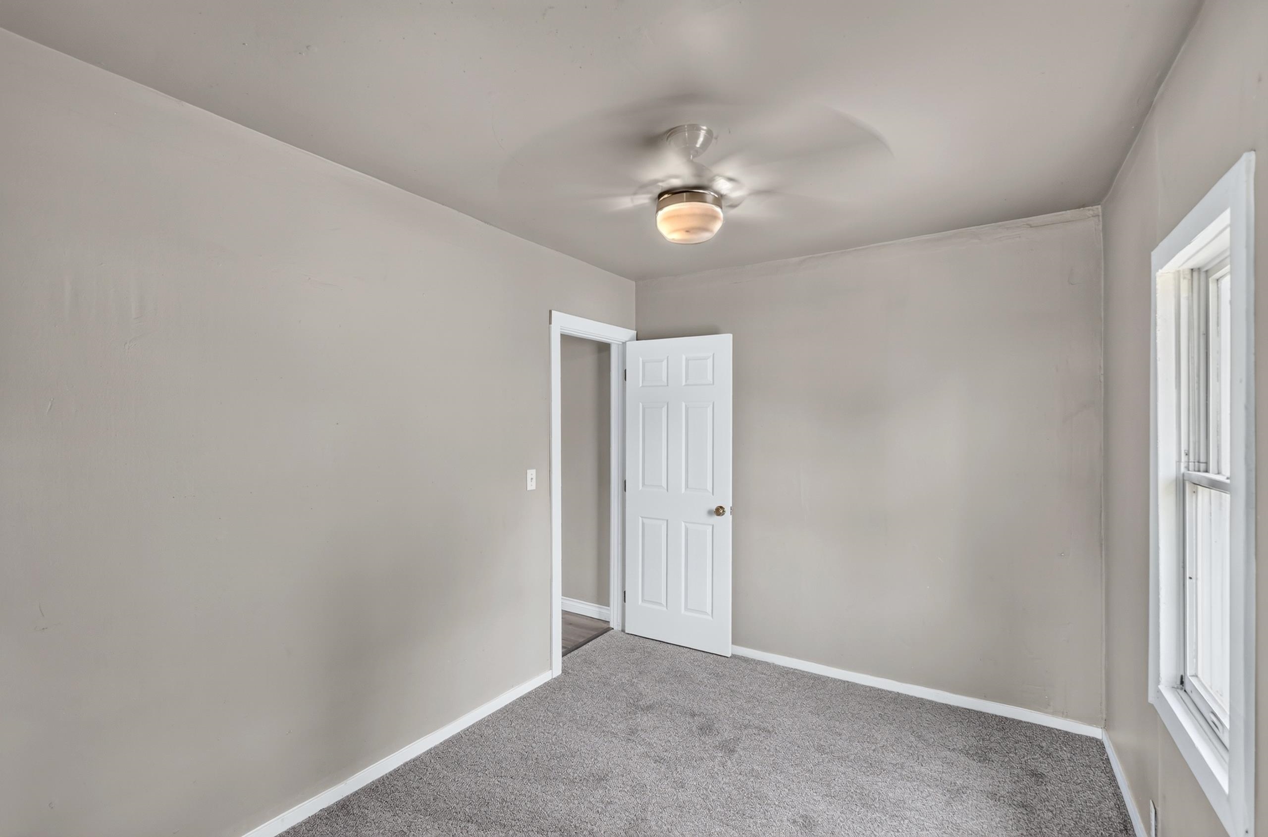829 Crown Ave - Photo 24