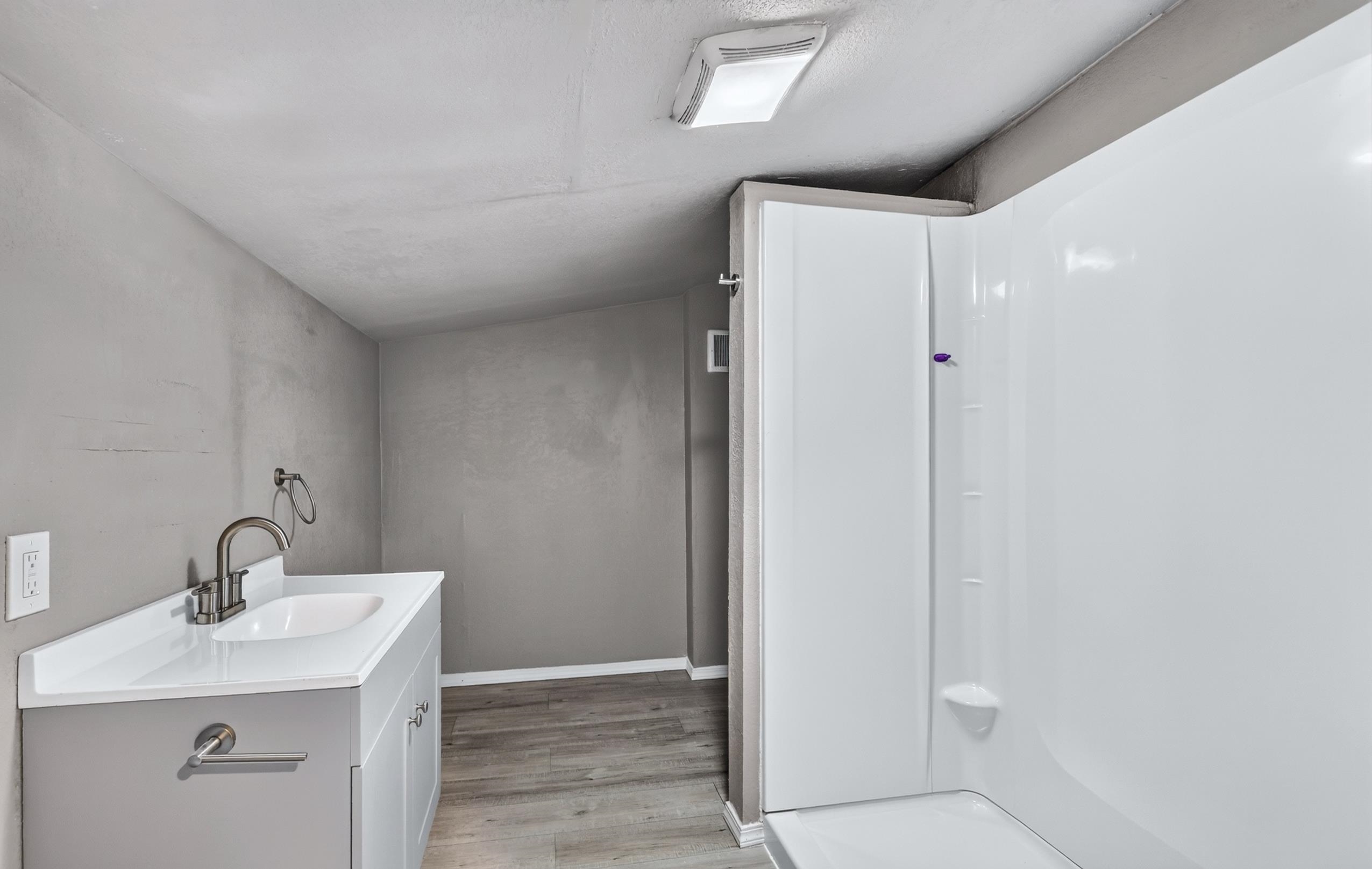 829 Crown Ave - Photo 33