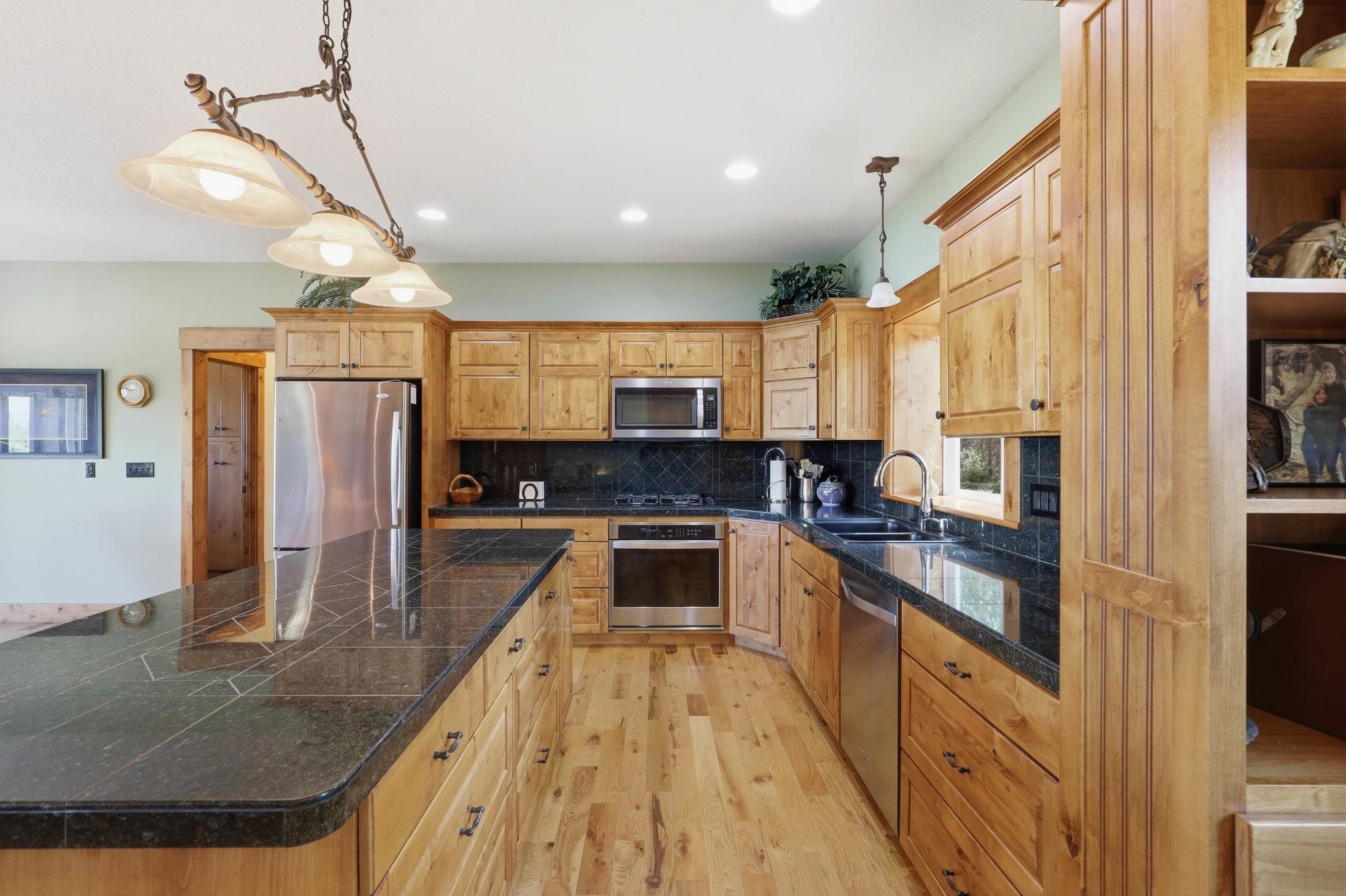 37404 N Hussle Rd - Photo 17