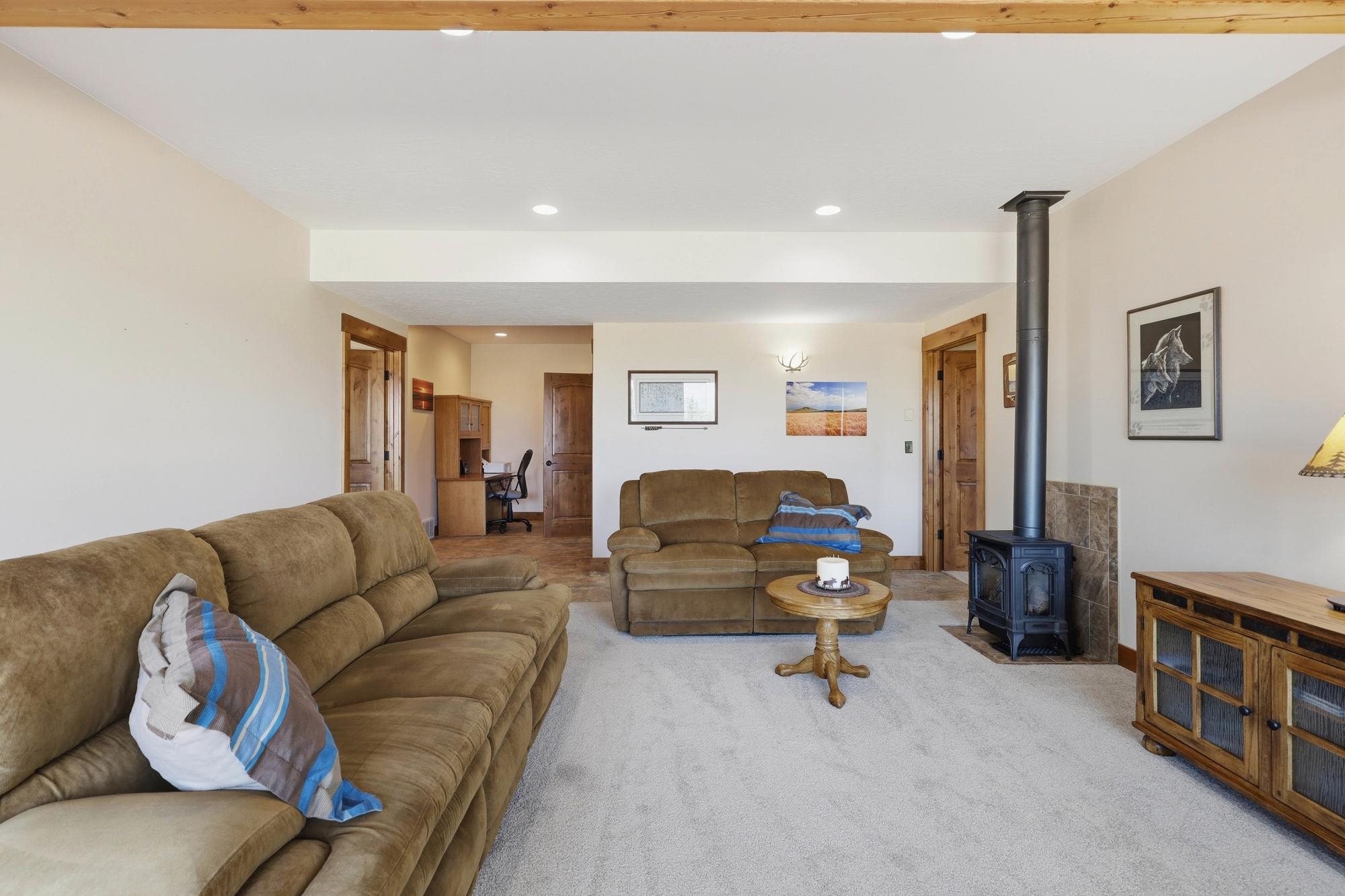 37404 N Hussle Rd - Photo 33