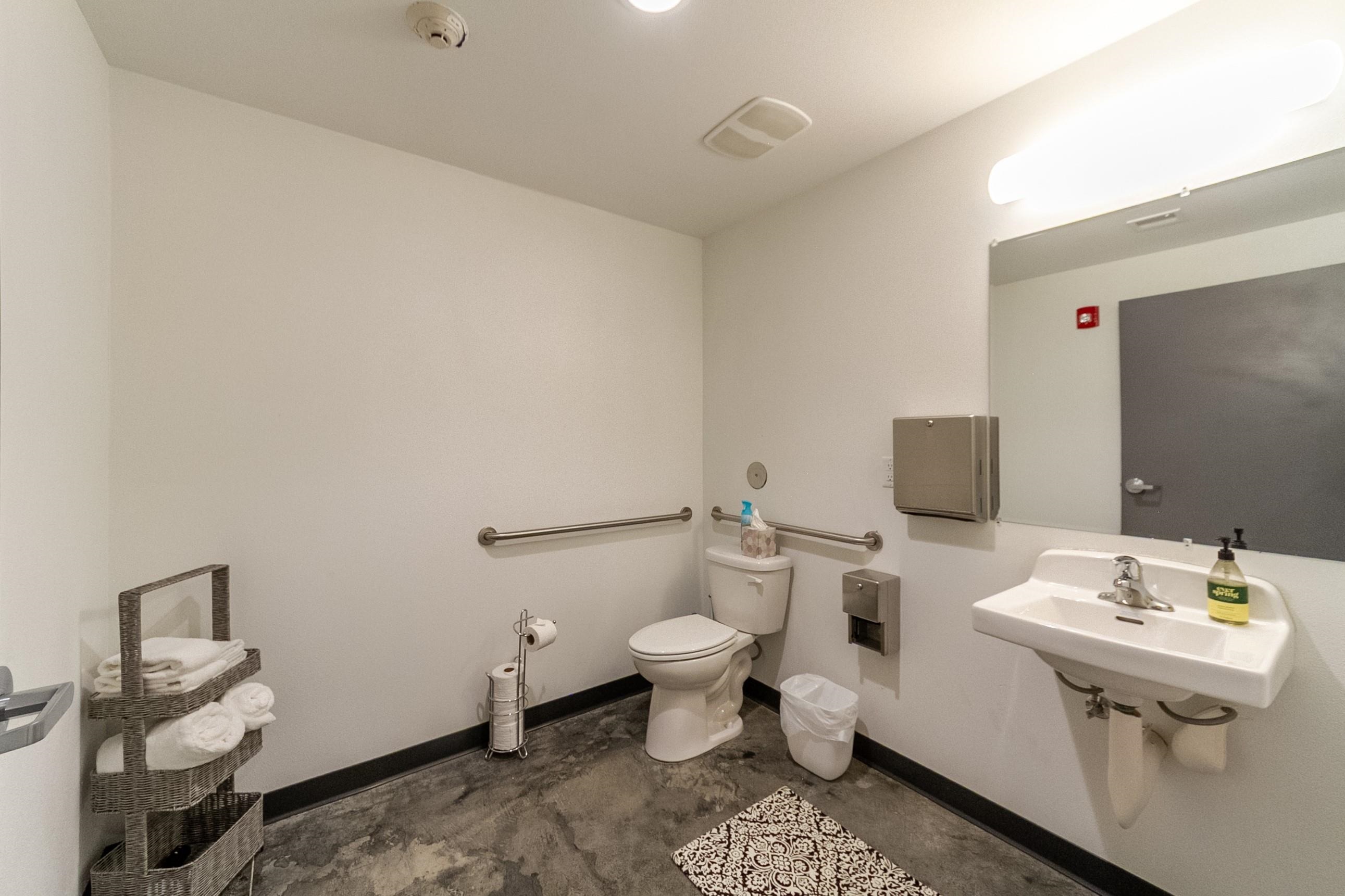 3003 E 30th Ave - Photo 13