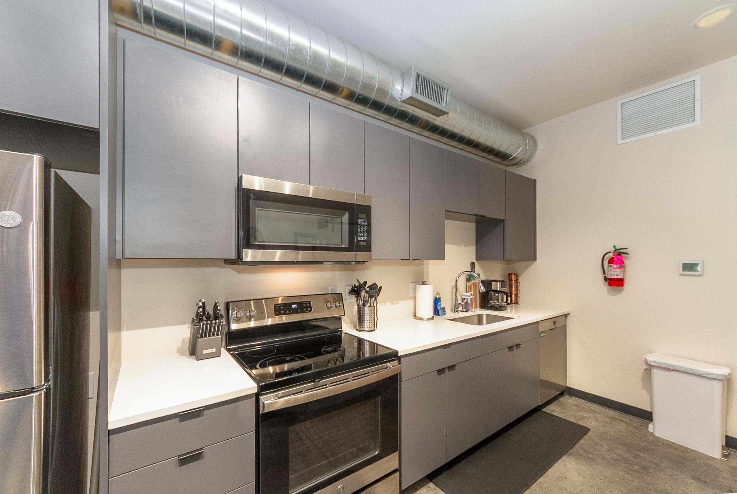 3003 E 30th Ave - Photo 17