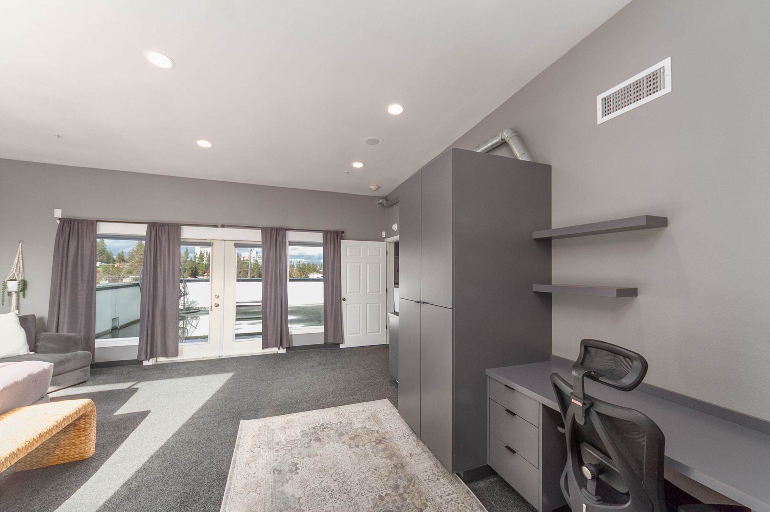 3003 E 30th Ave - Photo 32