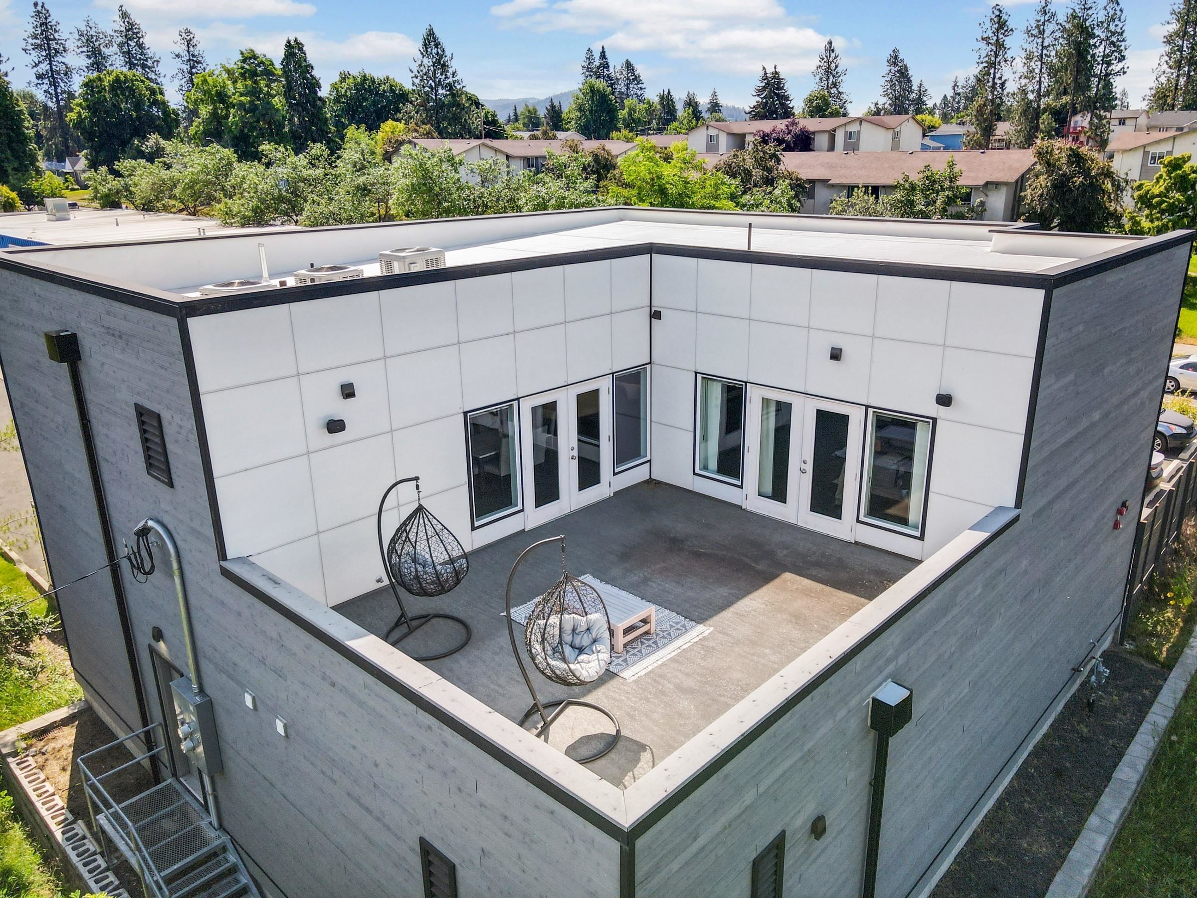 3003 E 30th Ave - Photo 36