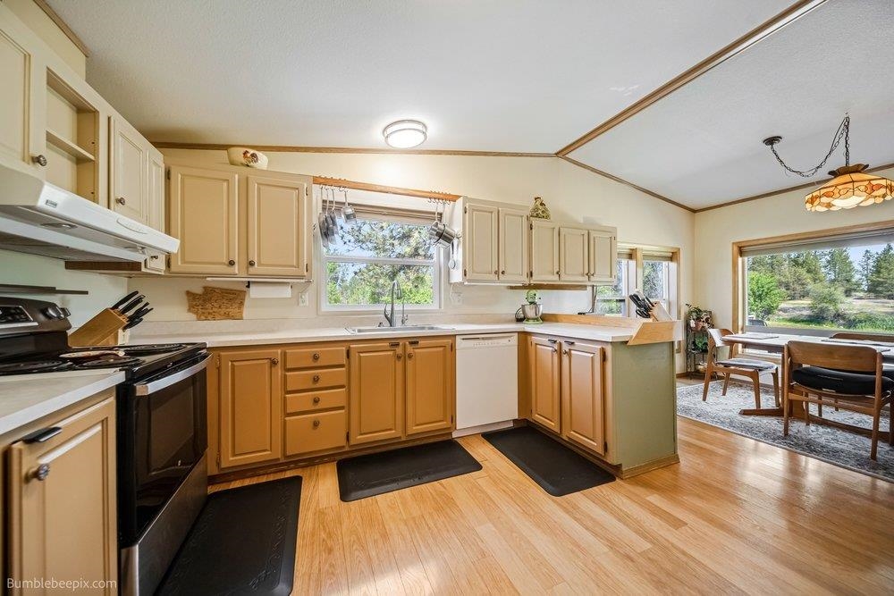 21517 W Cameron Rd - Photo 9