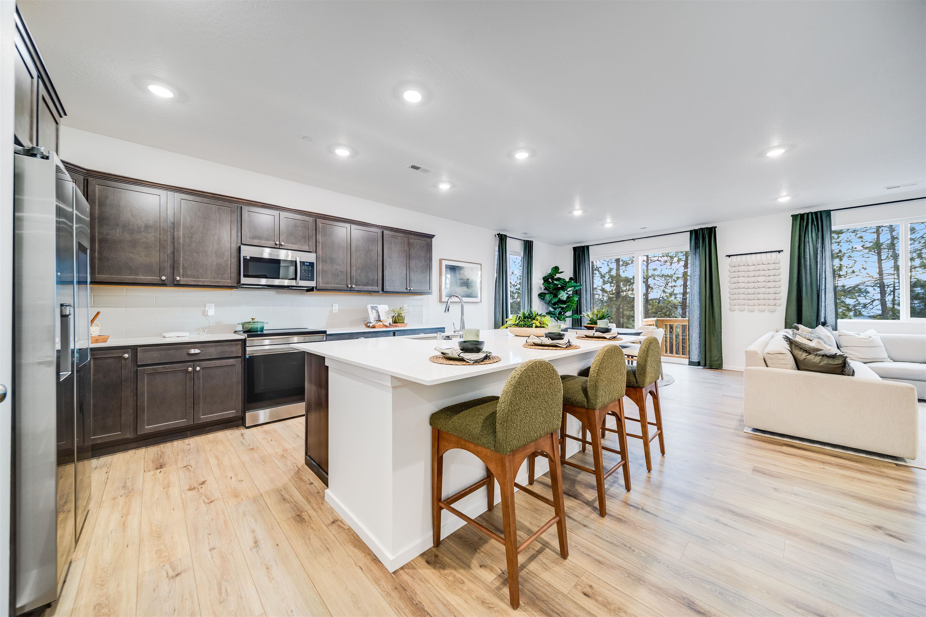 16349 E 30th Ln - Photo 2