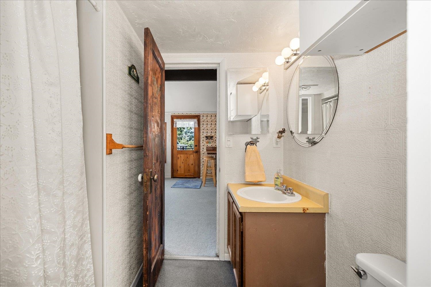 12512 N East Newman Lake Dr - Photo 30