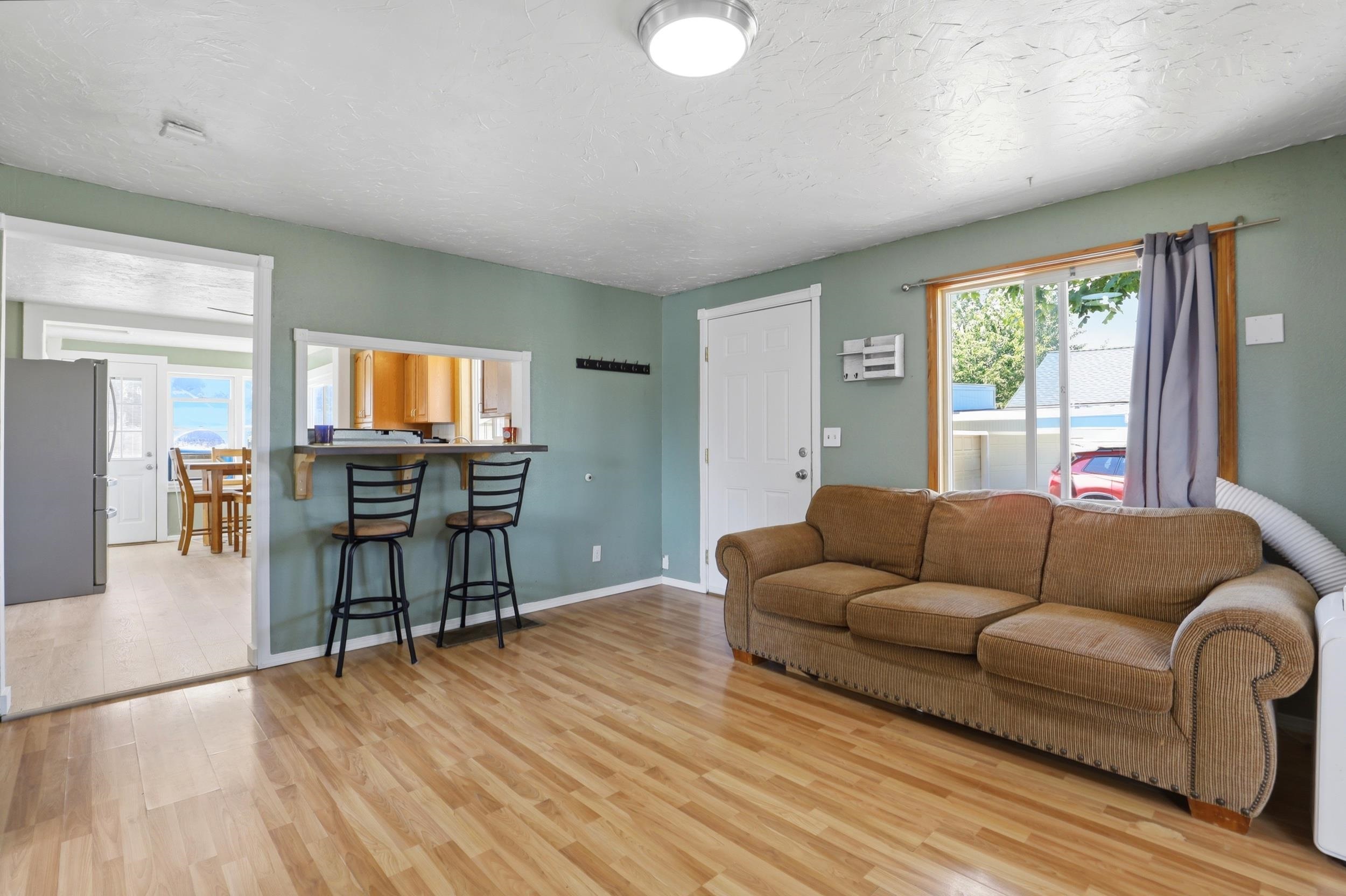 11122 E Broadway Ave - Photo 8