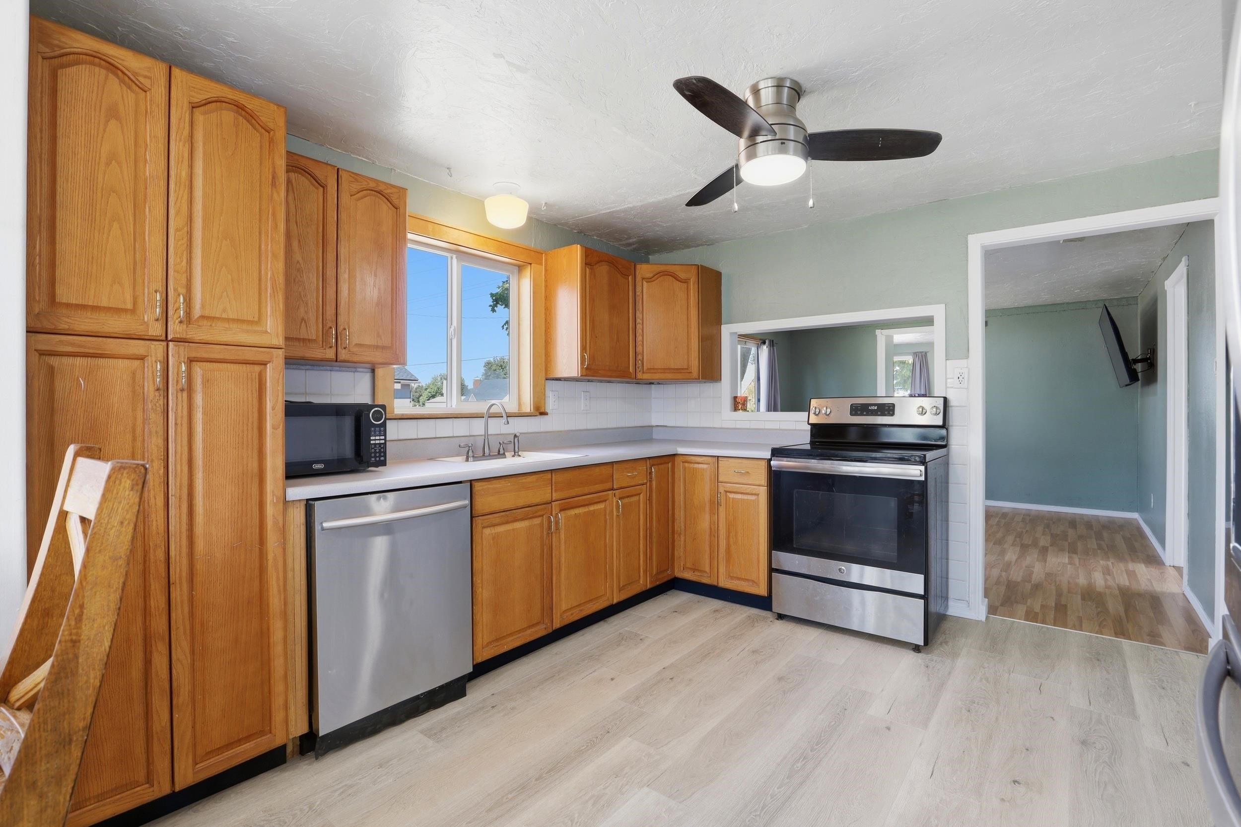 11122 E Broadway Ave - Photo 16