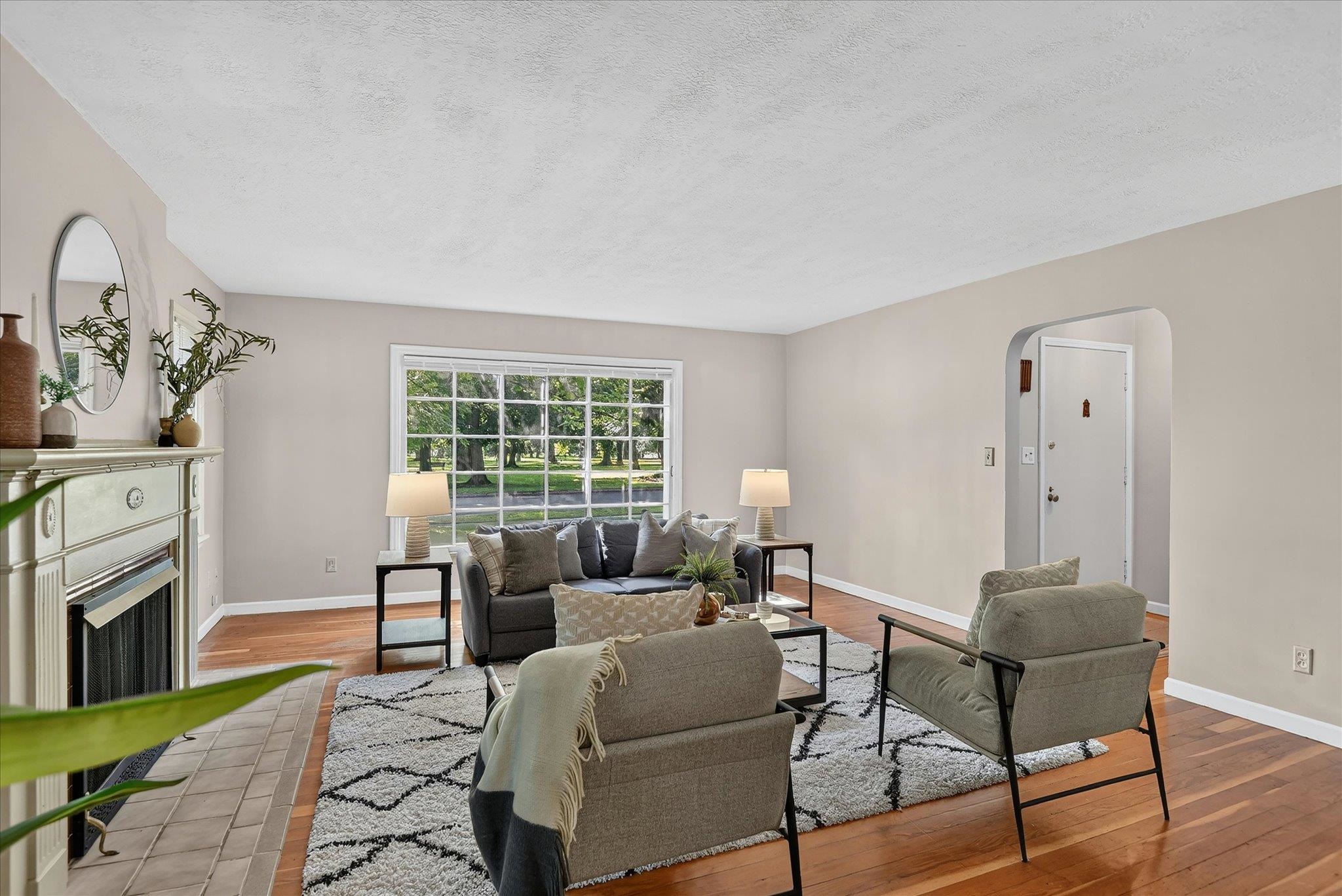 2910 N East Oval St - Photo 5