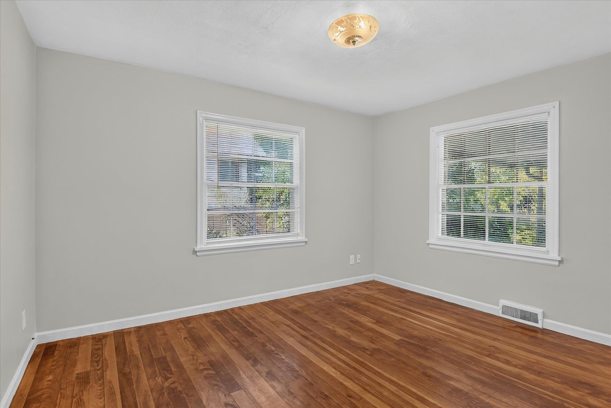 2910 N East Oval St - Photo 14