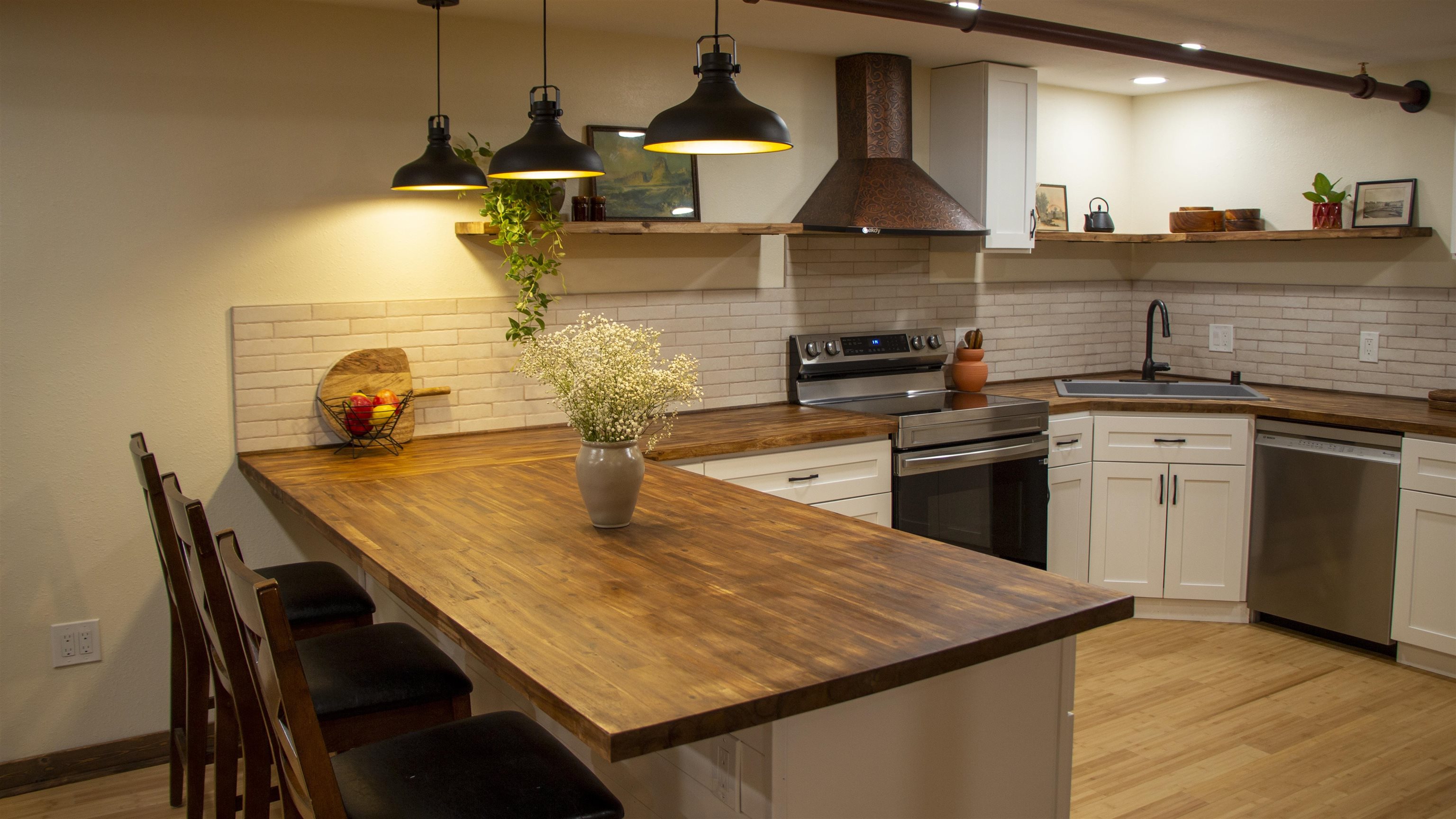 423 W 1st Ave - Photo 3
