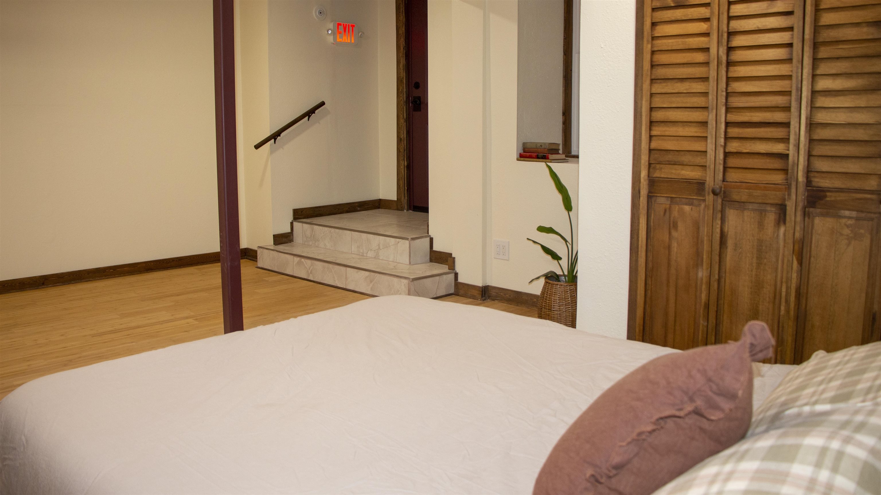423 W 1st Ave - Photo 11