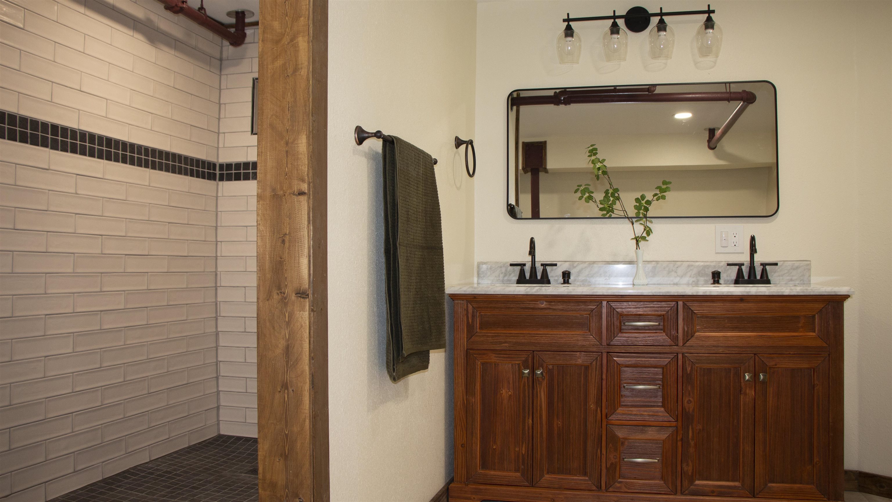 423 W 1st Ave - Photo 14