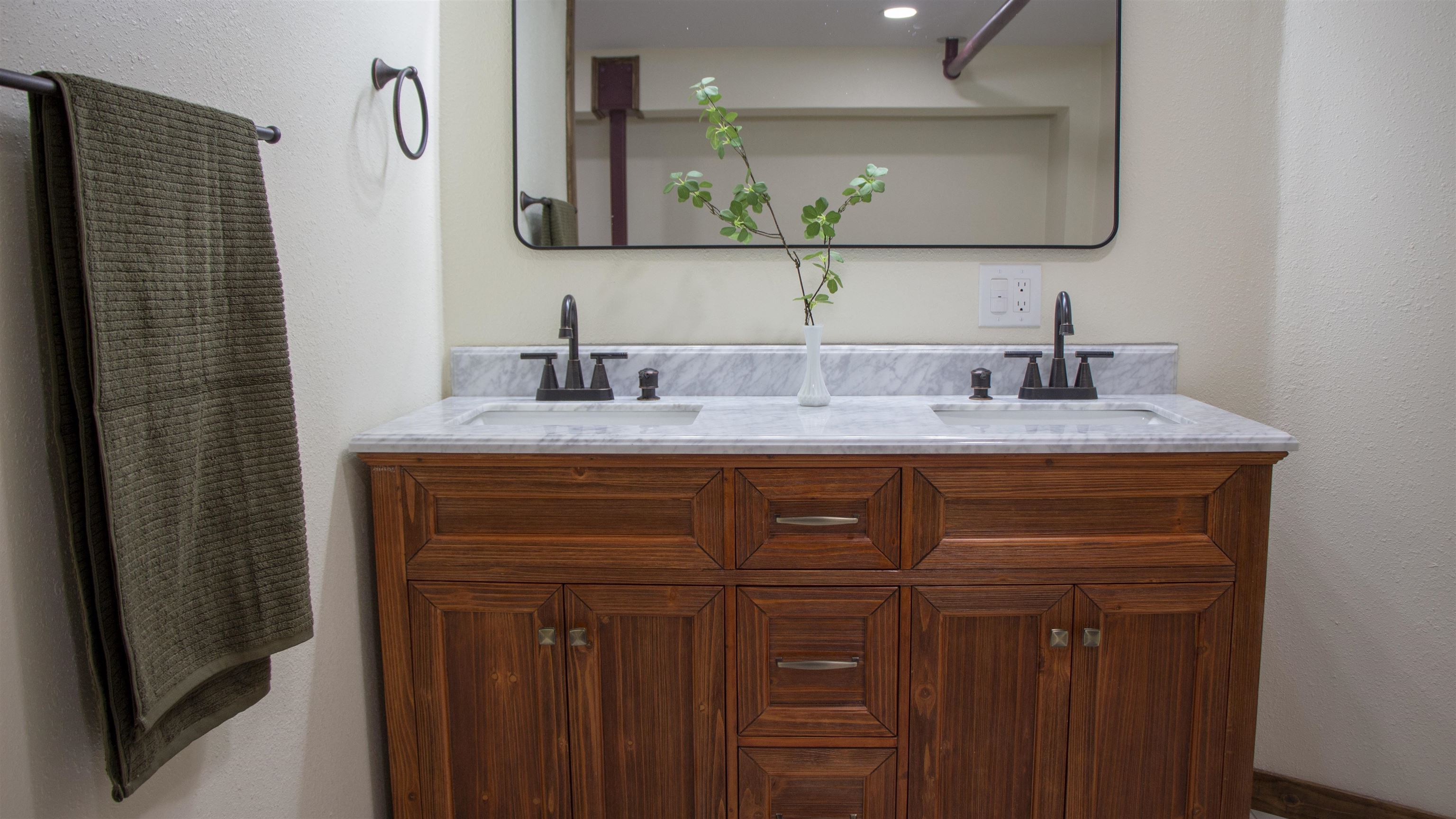 423 W 1st Ave - Photo 15