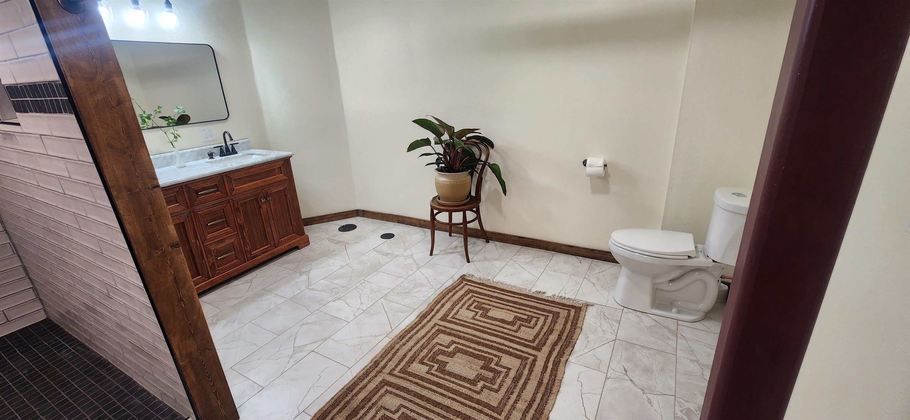 423 W 1st Ave - Photo 16