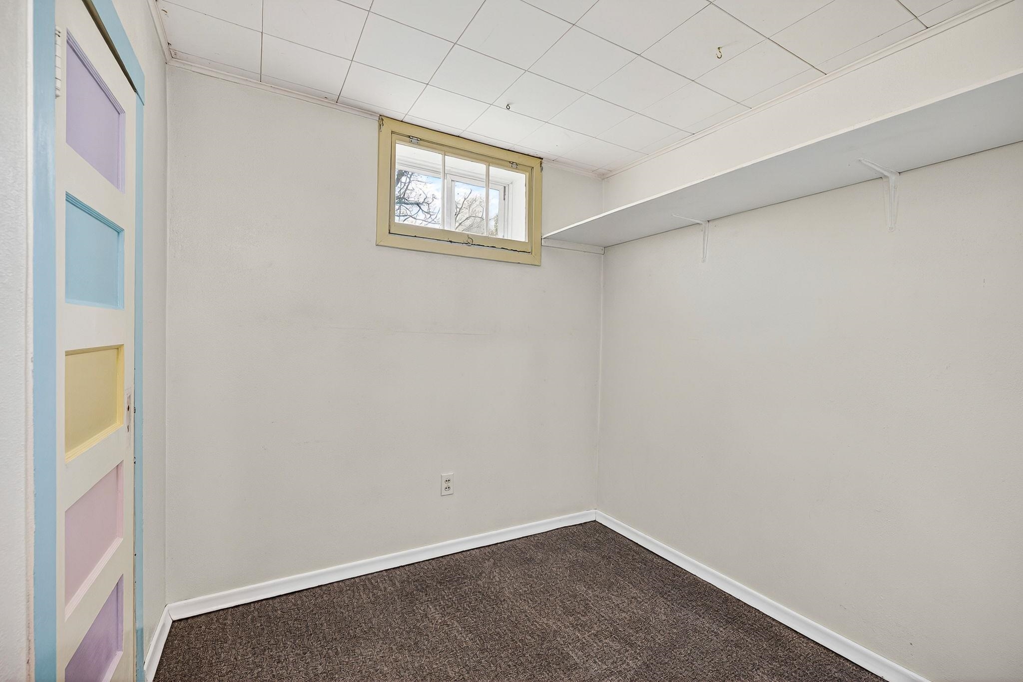 401 S Crosby St - Photo 29