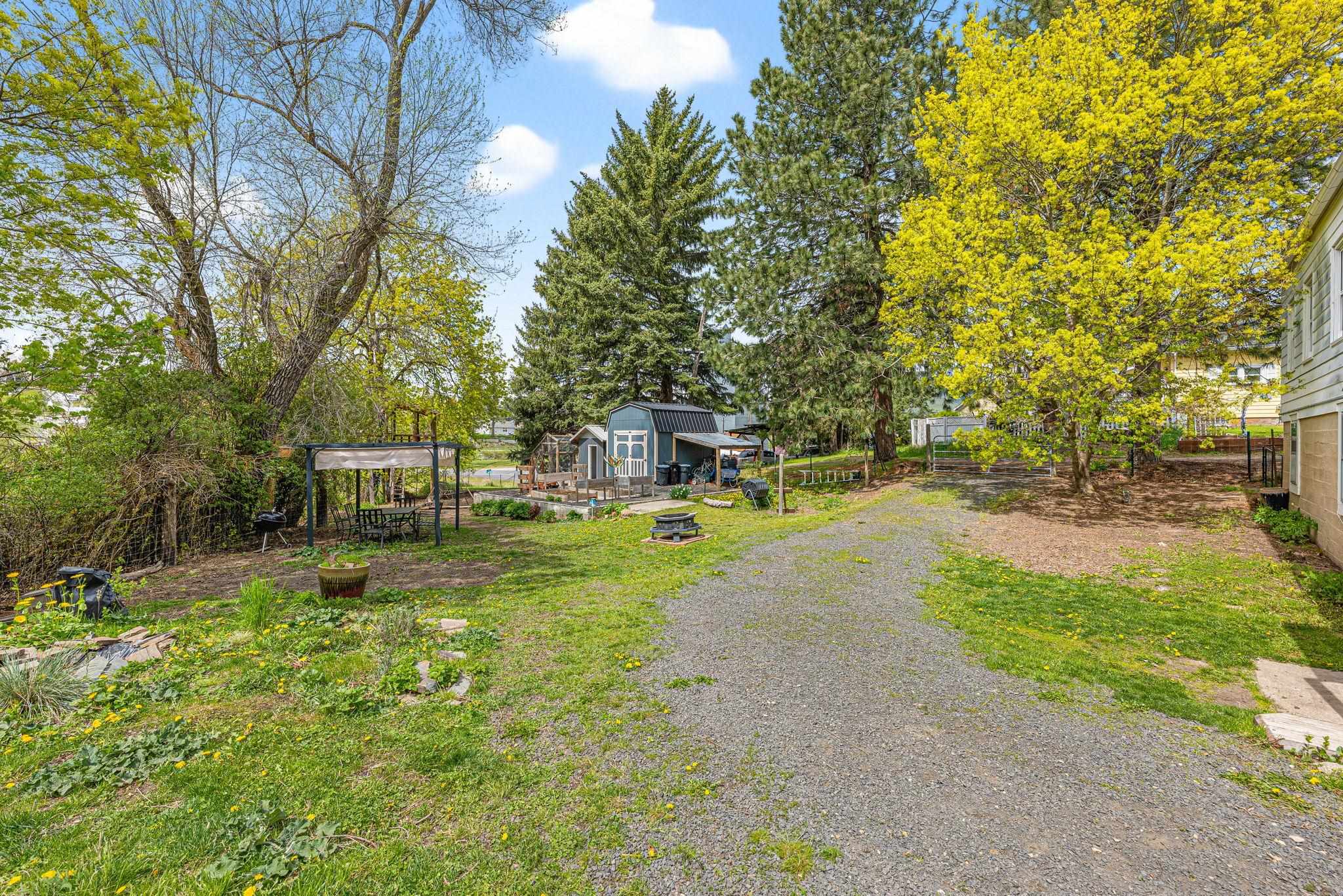 401 S Crosby St - Photo 36