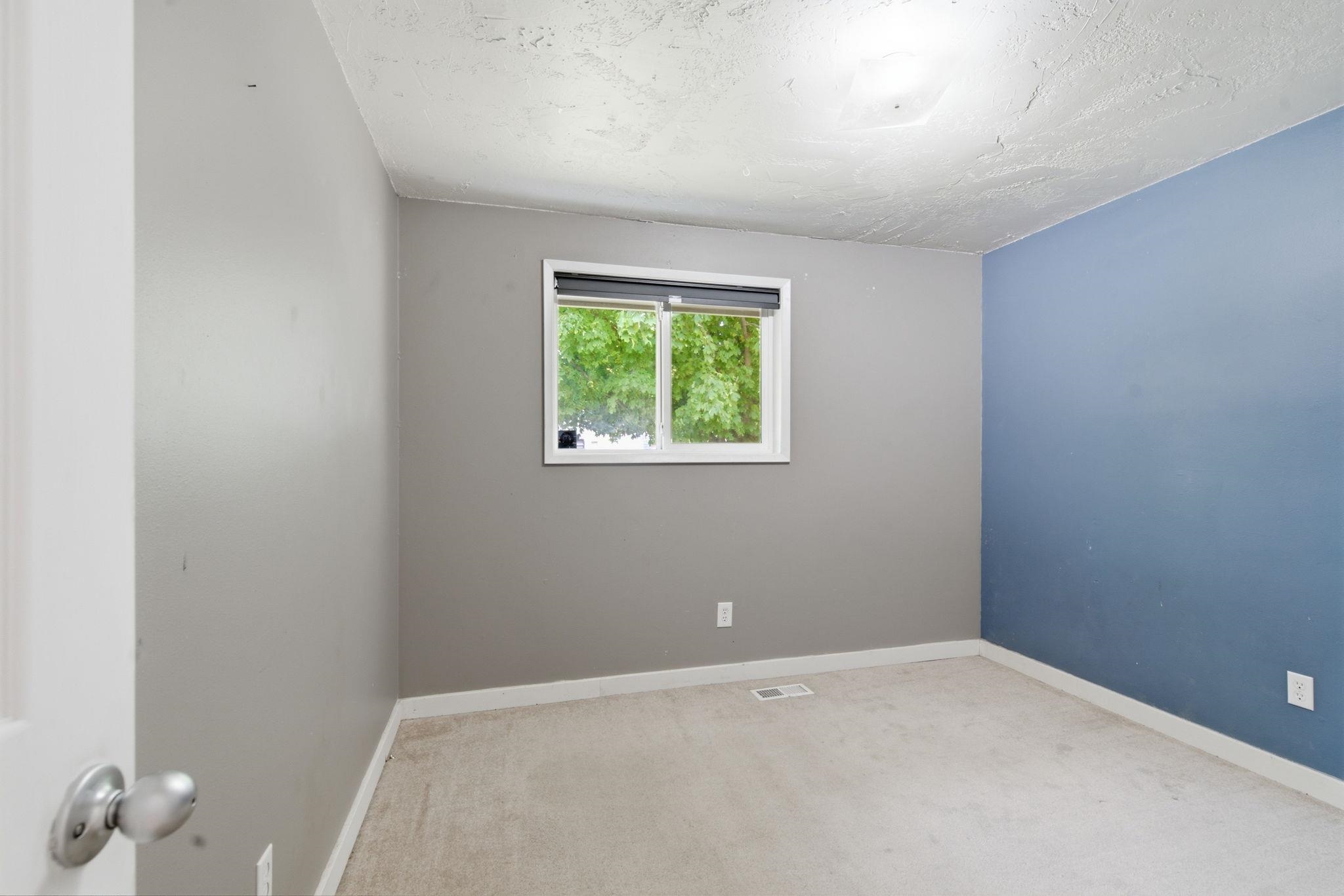1404 E Gordon Ct - Photo 17