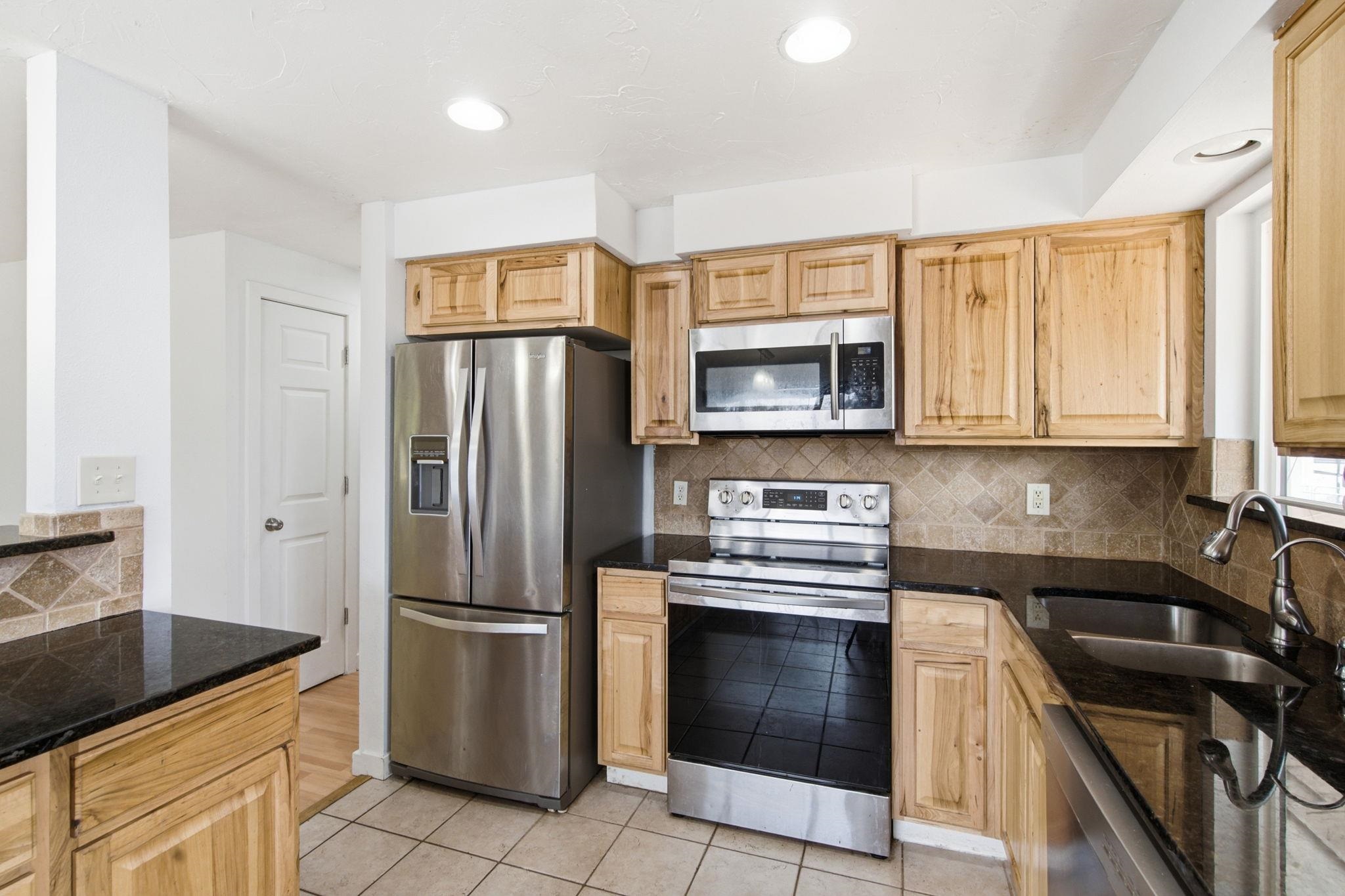 1404 E Gordon Ct - Photo 10