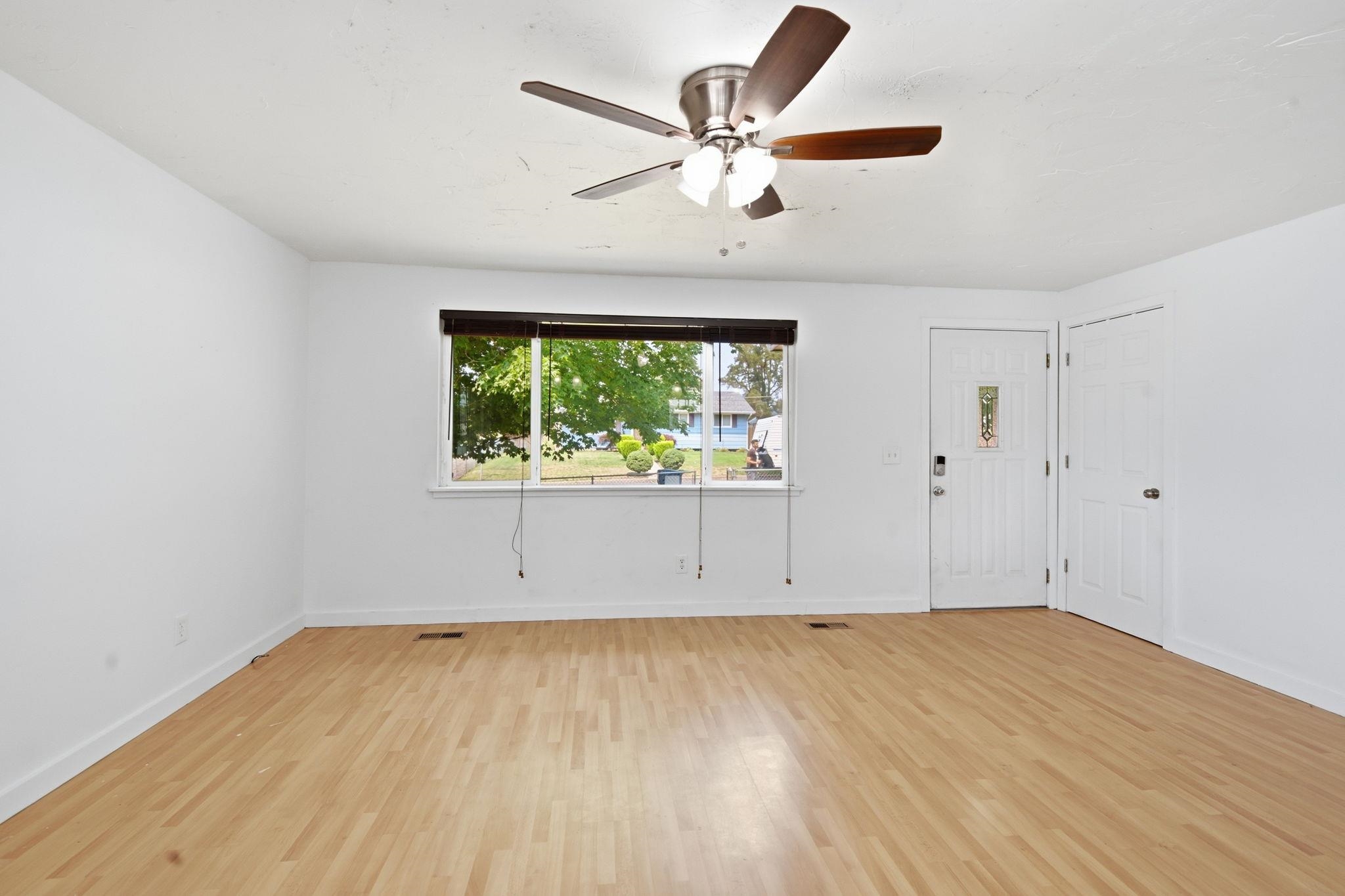 1404 E Gordon Ct - Photo 6