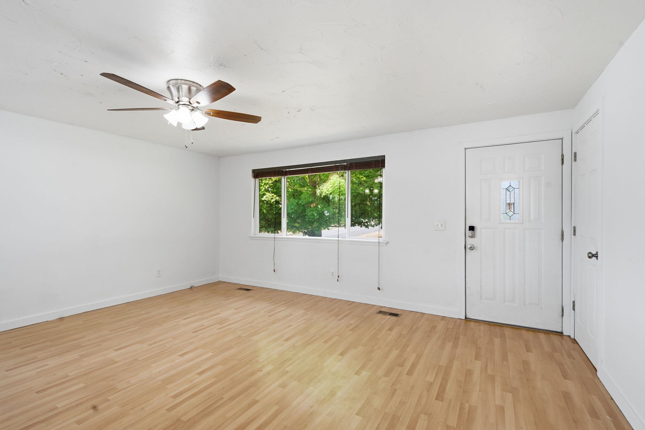 1404 E Gordon Ct - Photo 7
