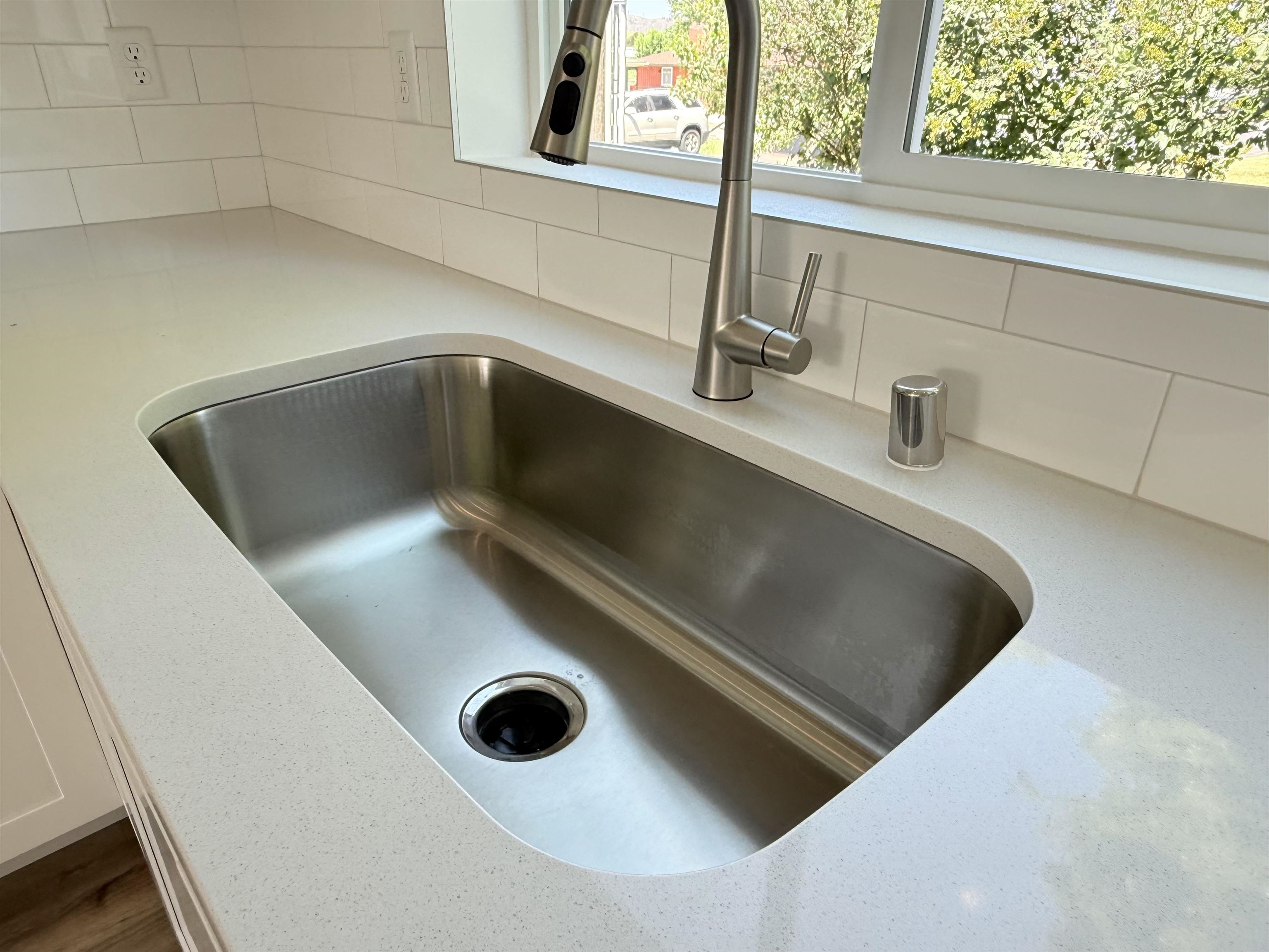 9503 E Michielli Ln - Photo 6