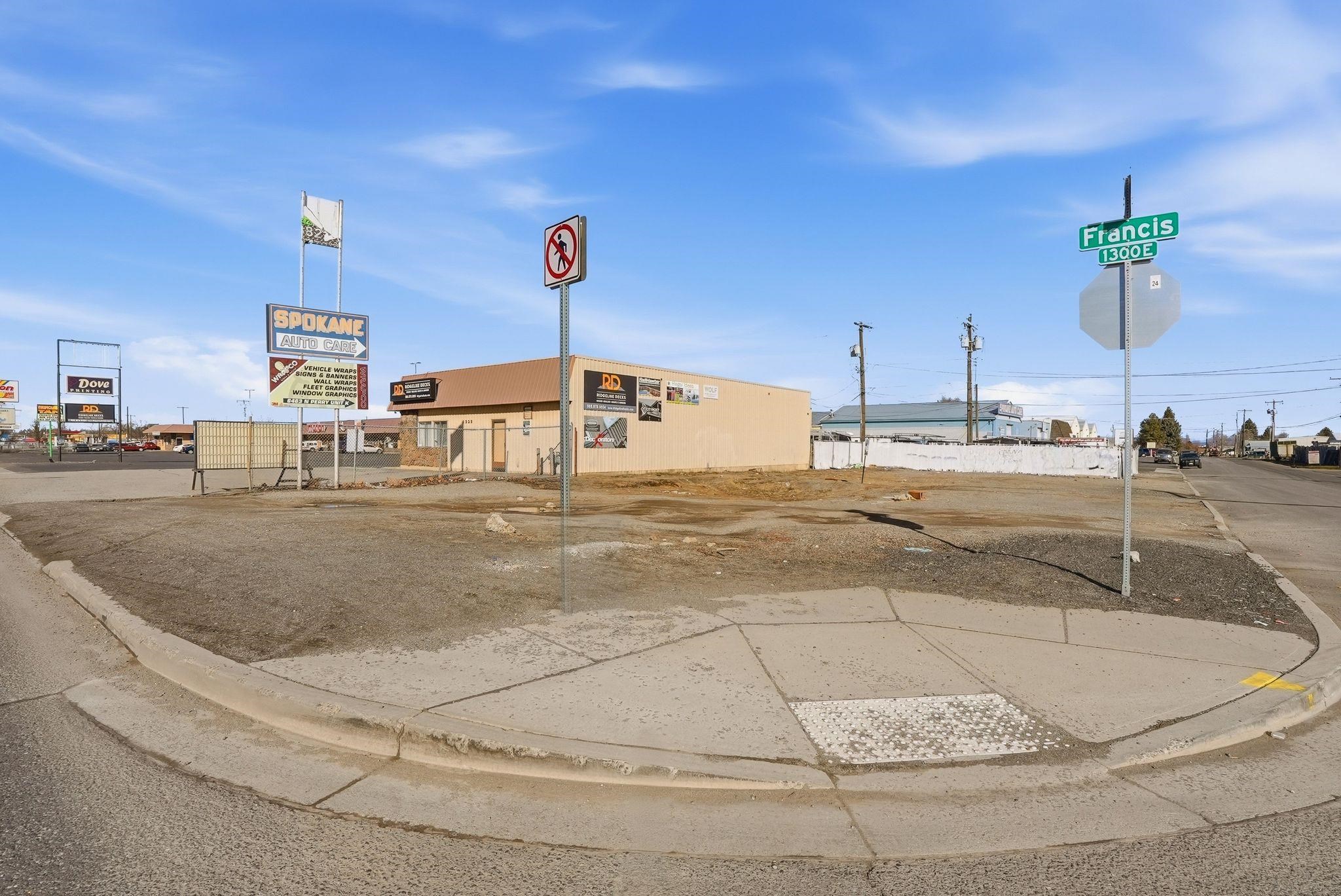 1327 E Francis Ave - Photo 5