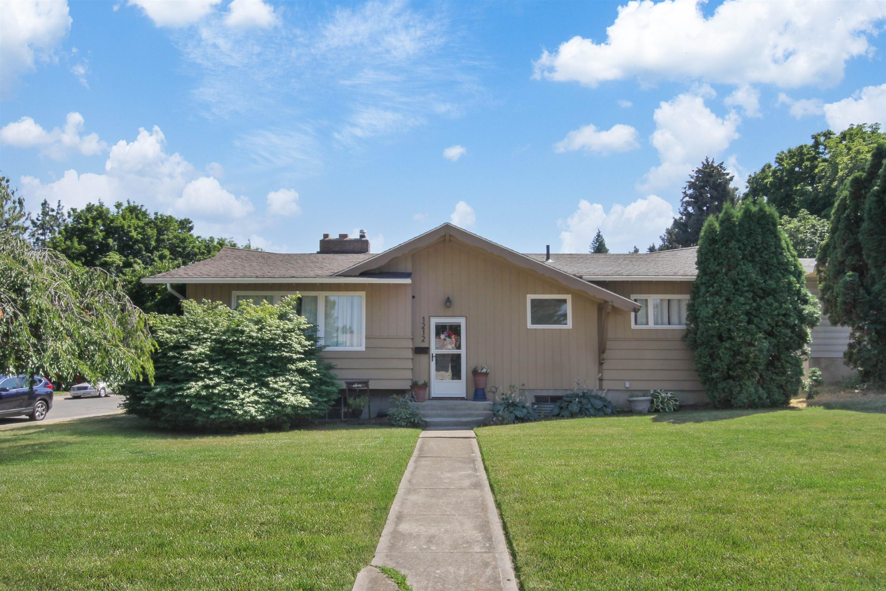 1212 S Ferrall Ct - Photo 2